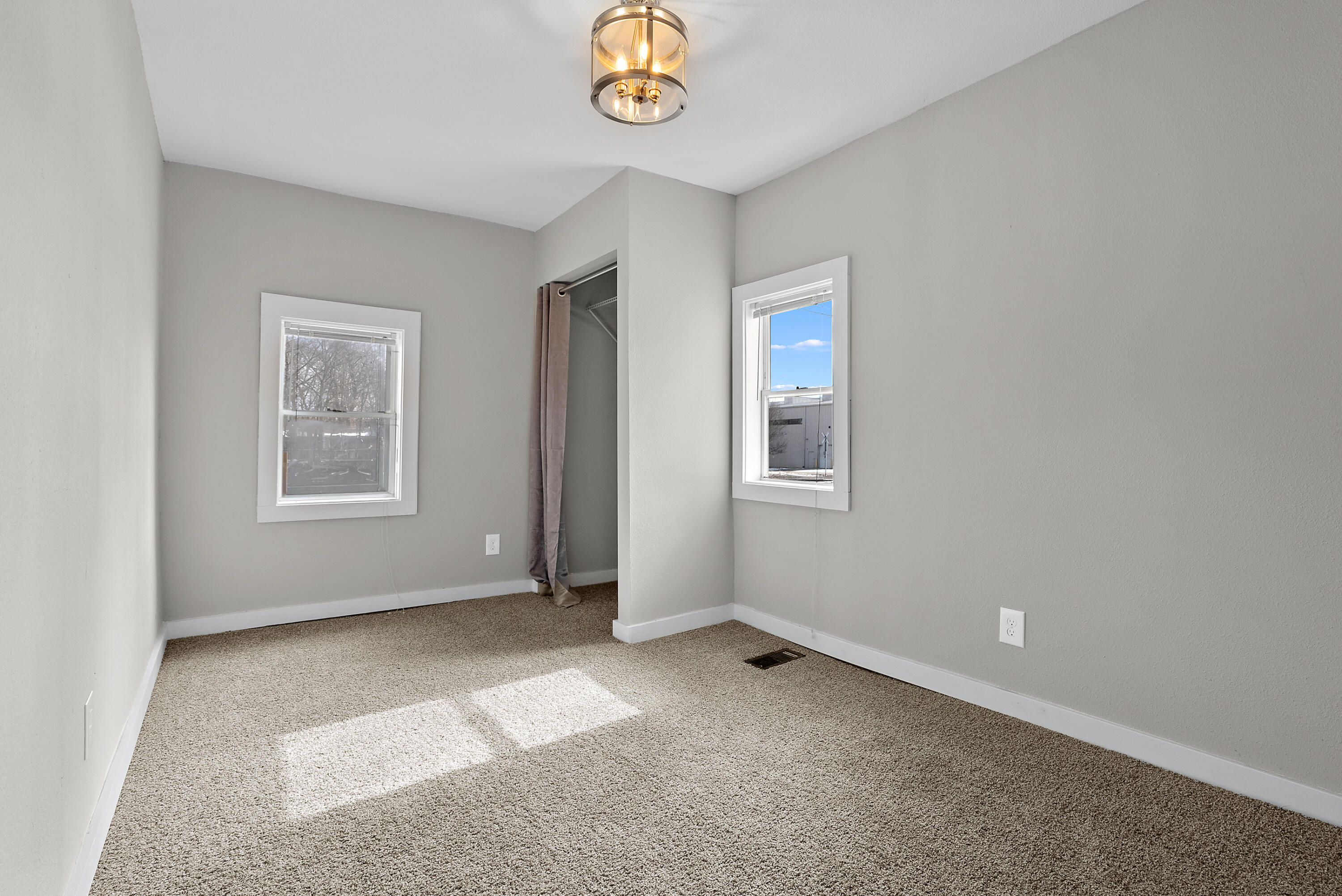 911 Porter Street Kalamazoo MI 49007