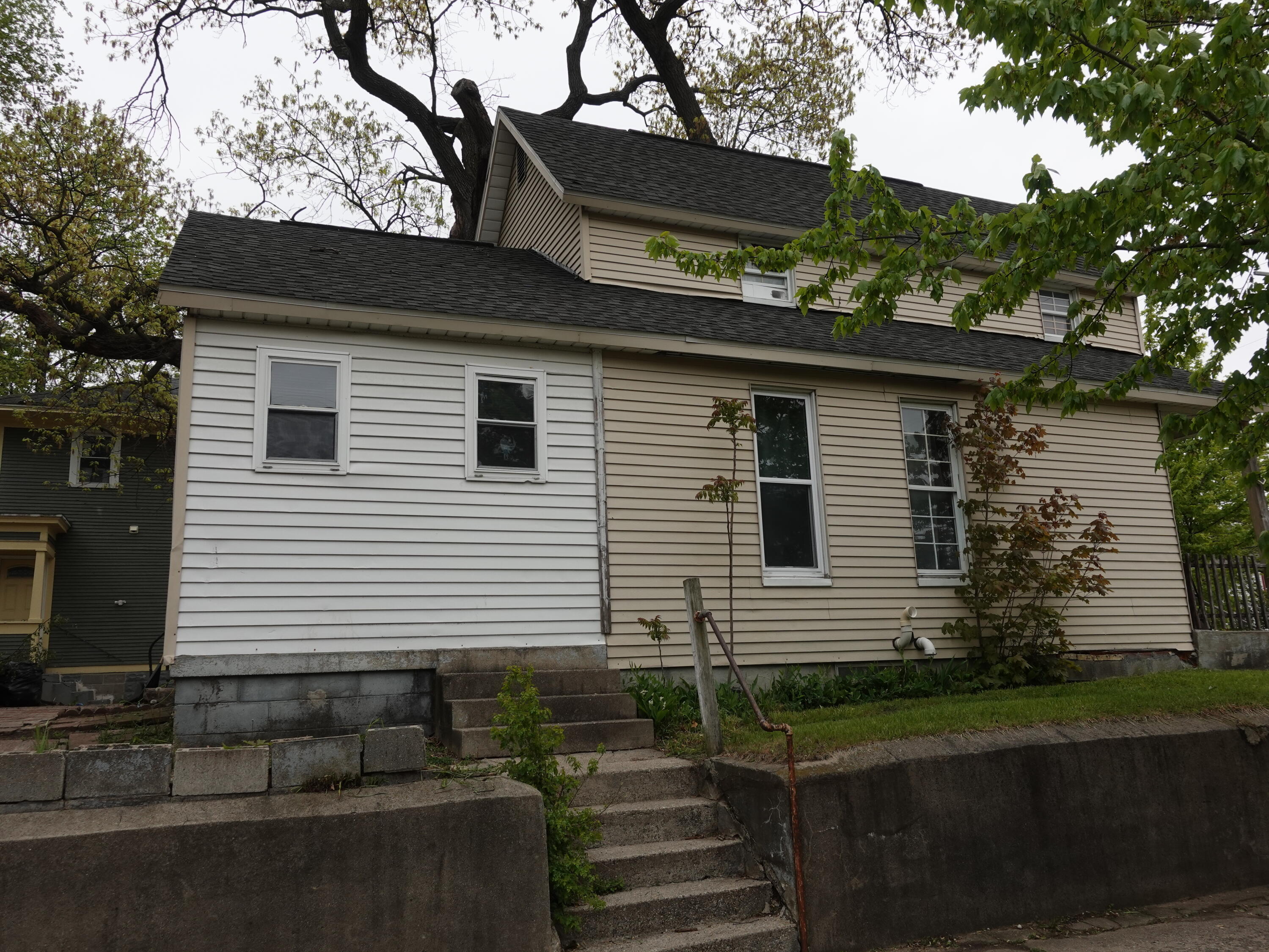 701 Martin Luther King Jr Street SE Grand Rapids MI 49507