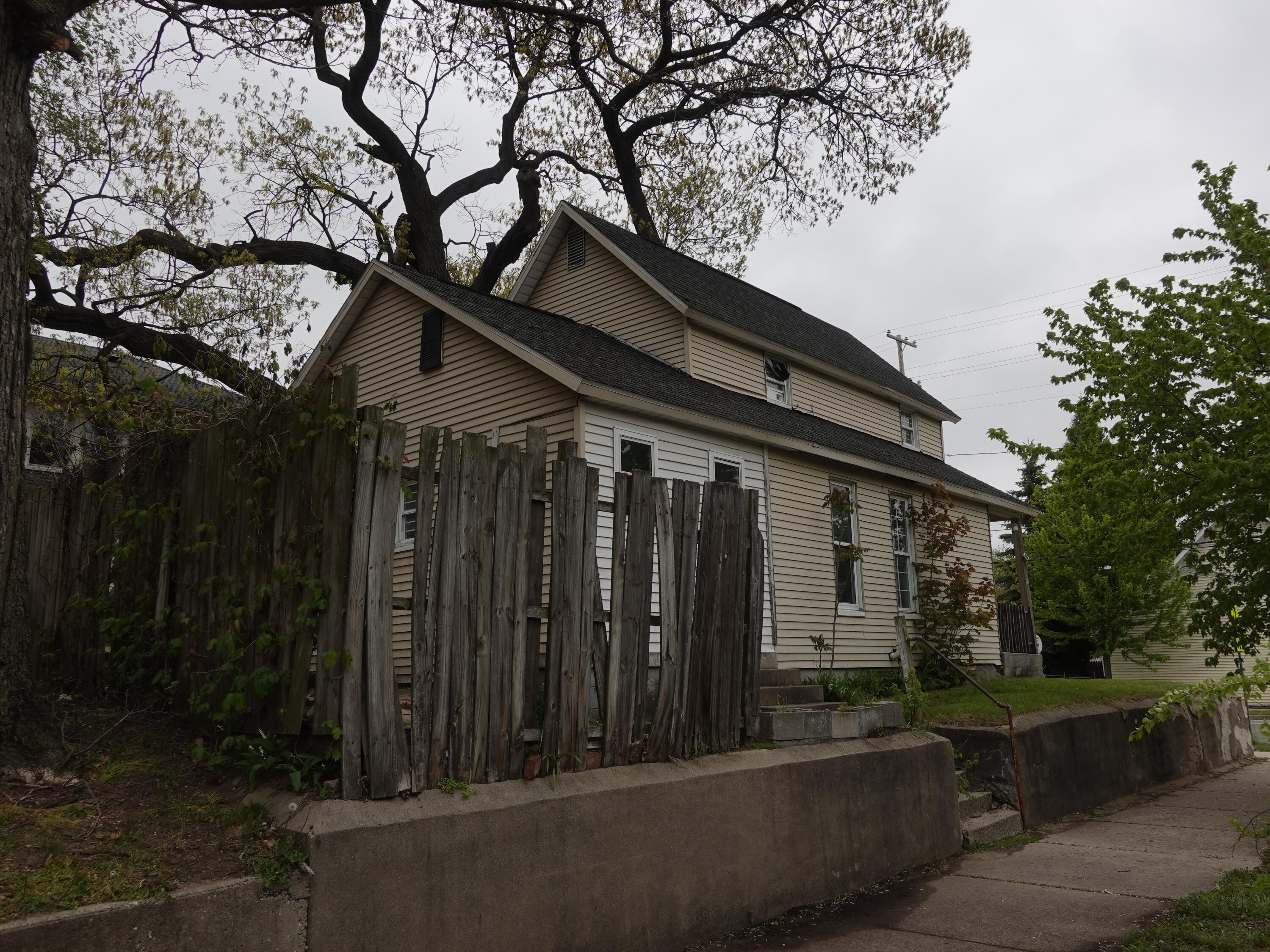 701 Martin Luther King Jr Street SE Grand Rapids MI 49507