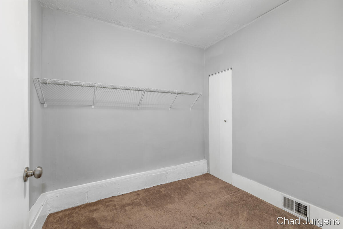 841 Harding Street NW Grand Rapids MI 49544