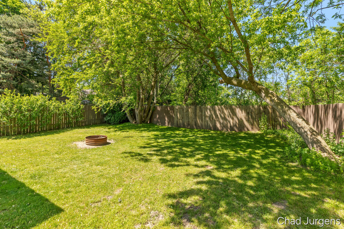 841 Harding Street NW Grand Rapids MI 49544