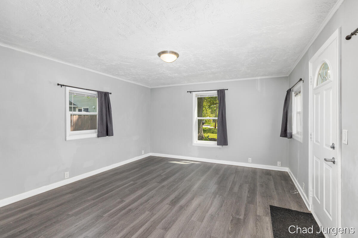 841 Harding Street NW Grand Rapids MI 49544