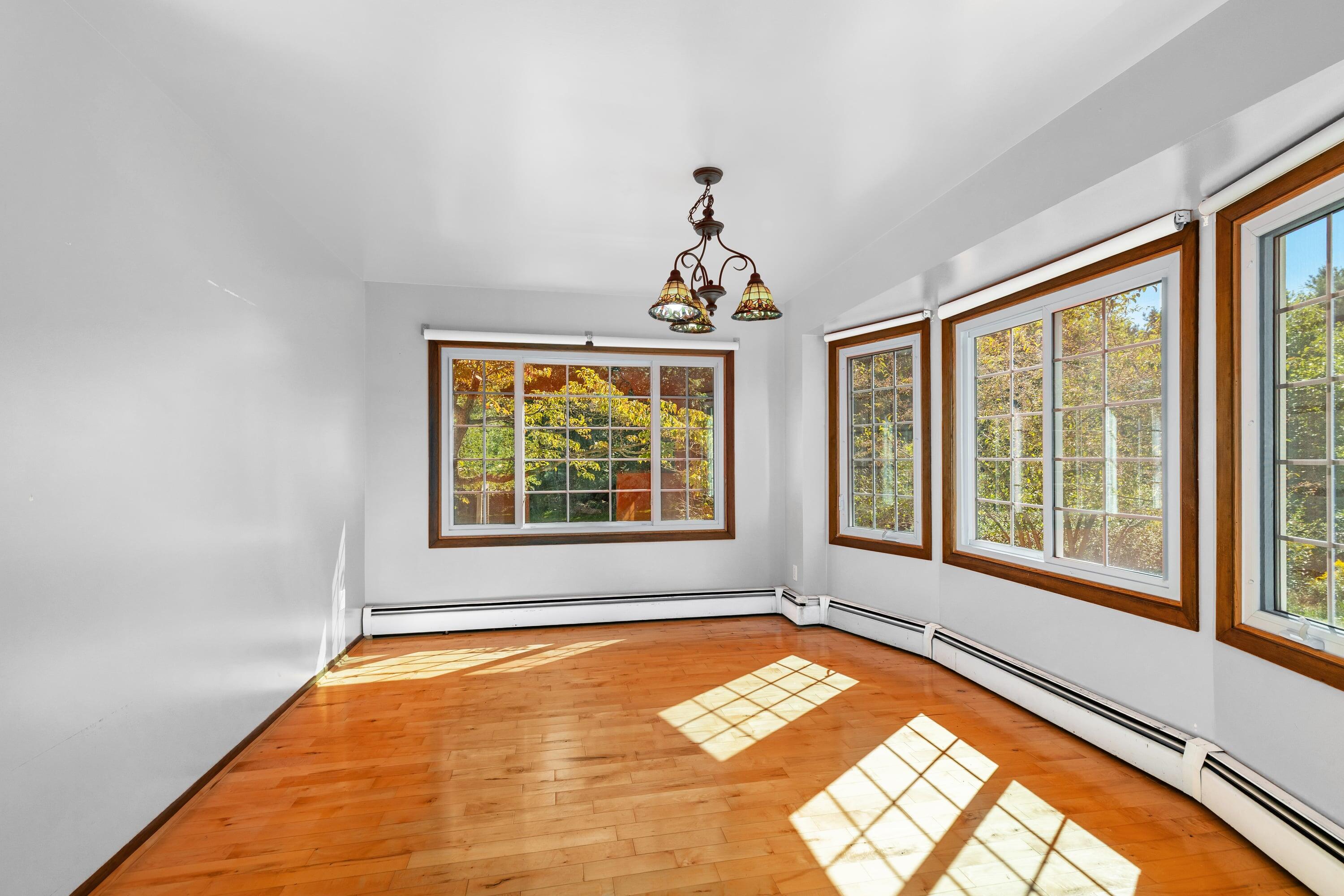 8580 Young Avenue NE Rockford MI 49341