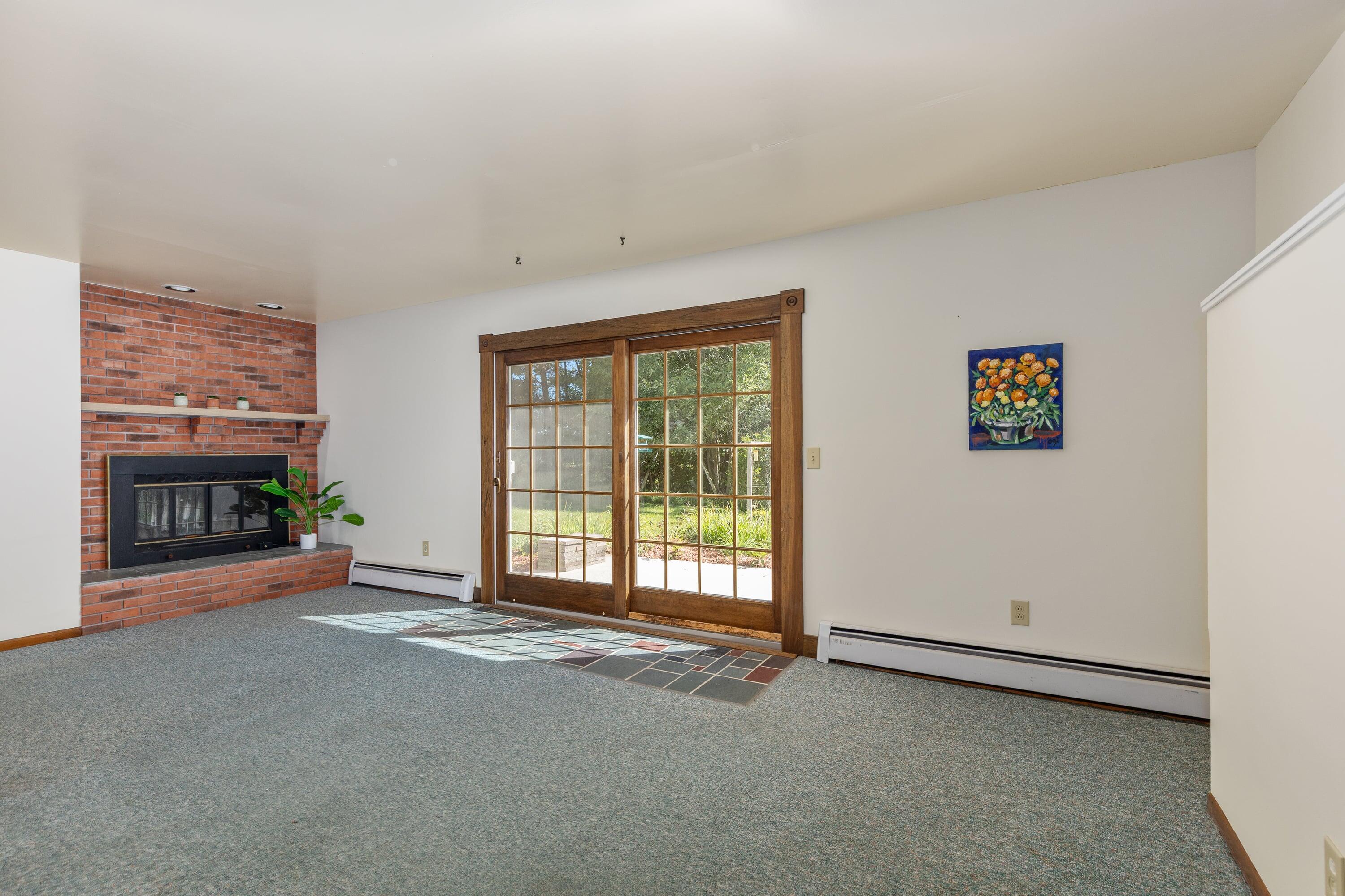 8580 Young Avenue NE Rockford MI 49341