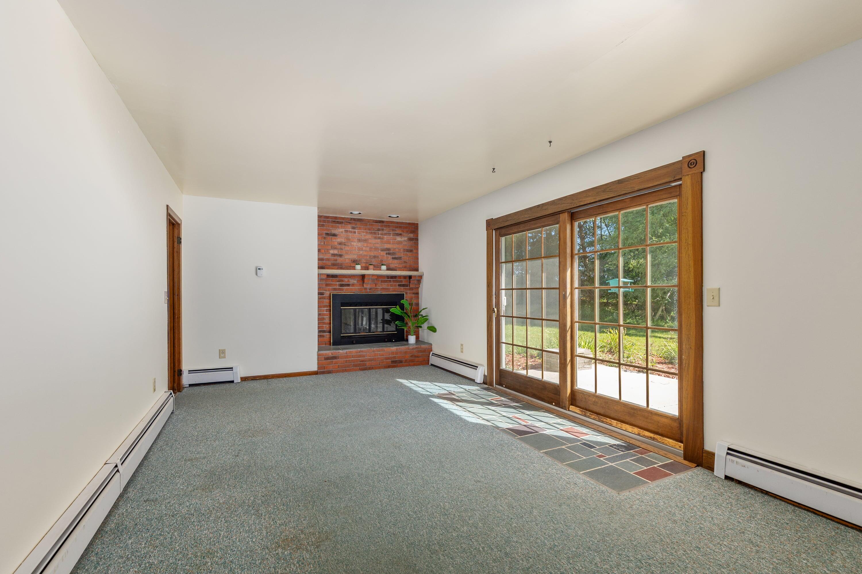 8580 Young Avenue NE Rockford MI 49341