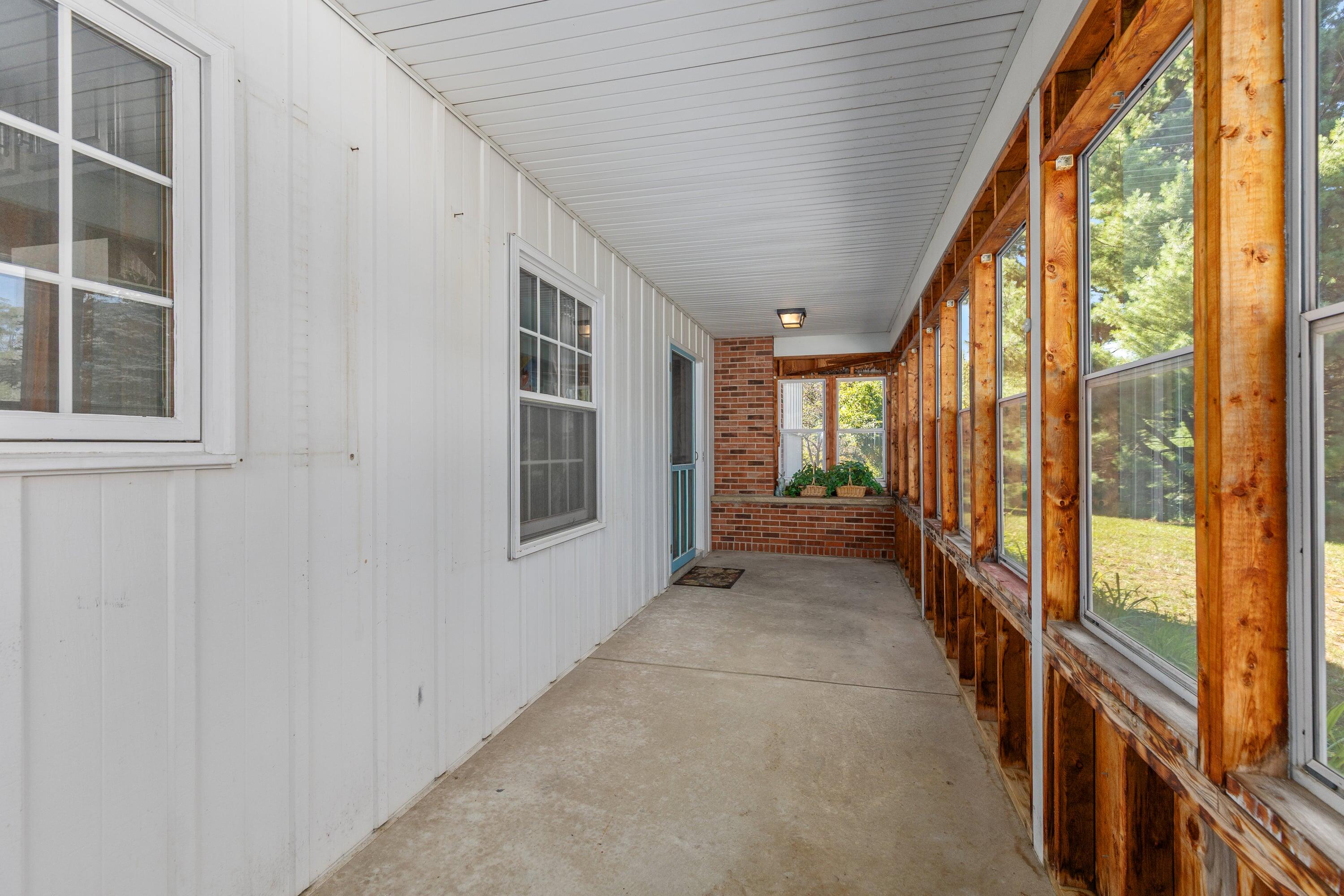8580 Young Avenue NE Rockford MI 49341