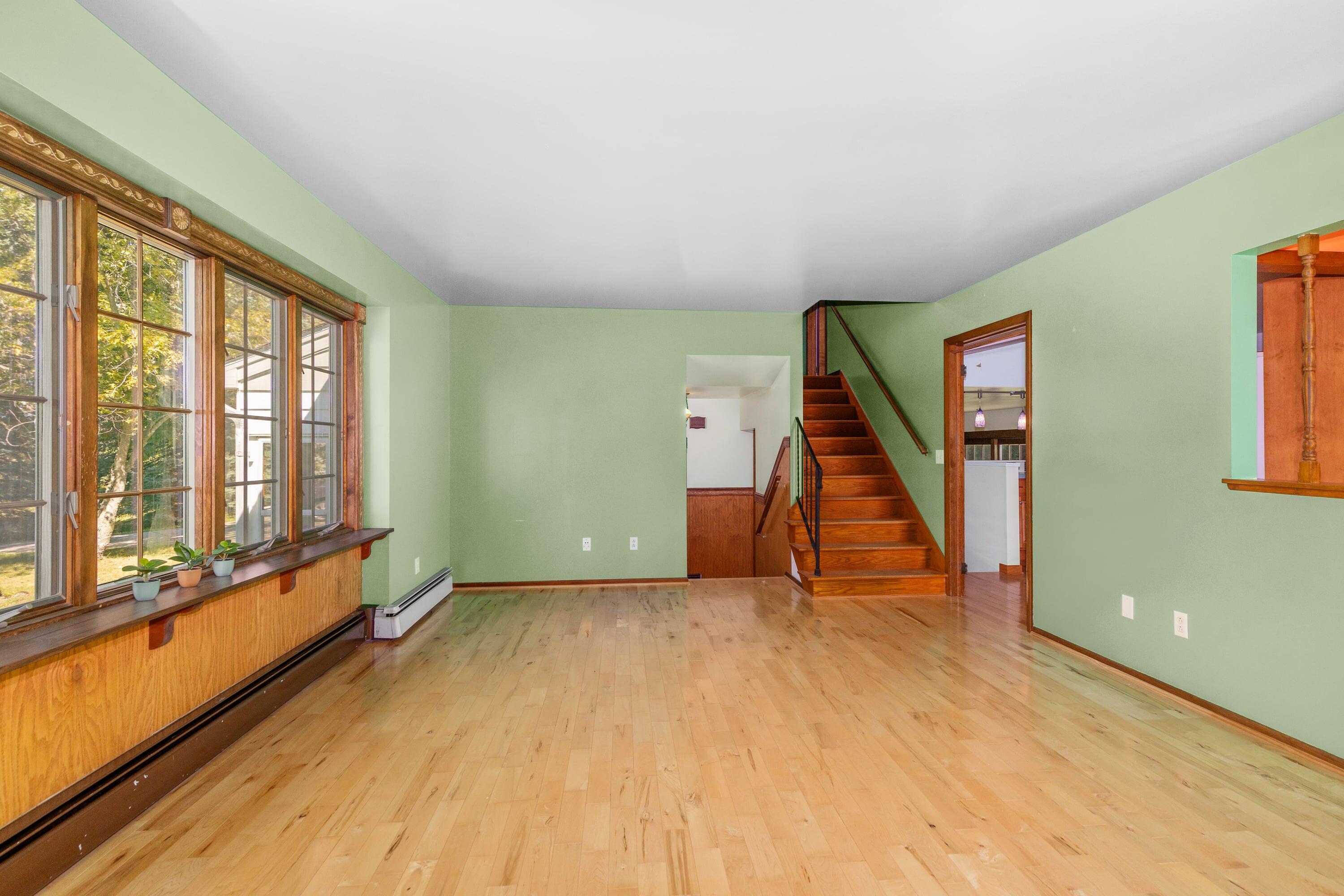 8580 Young Avenue NE Rockford MI 49341