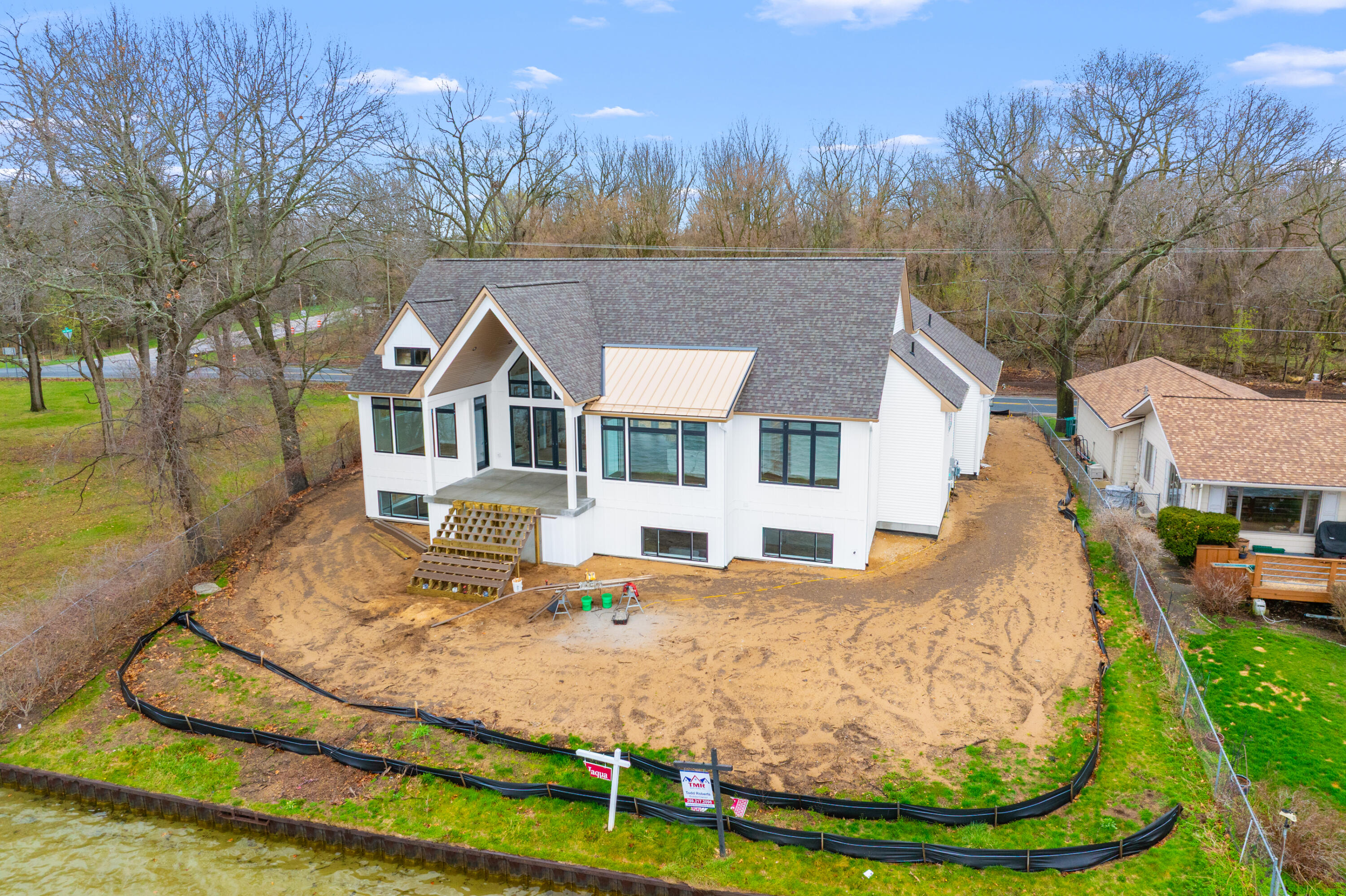 3308 E Shore Drive Portage MI 49002