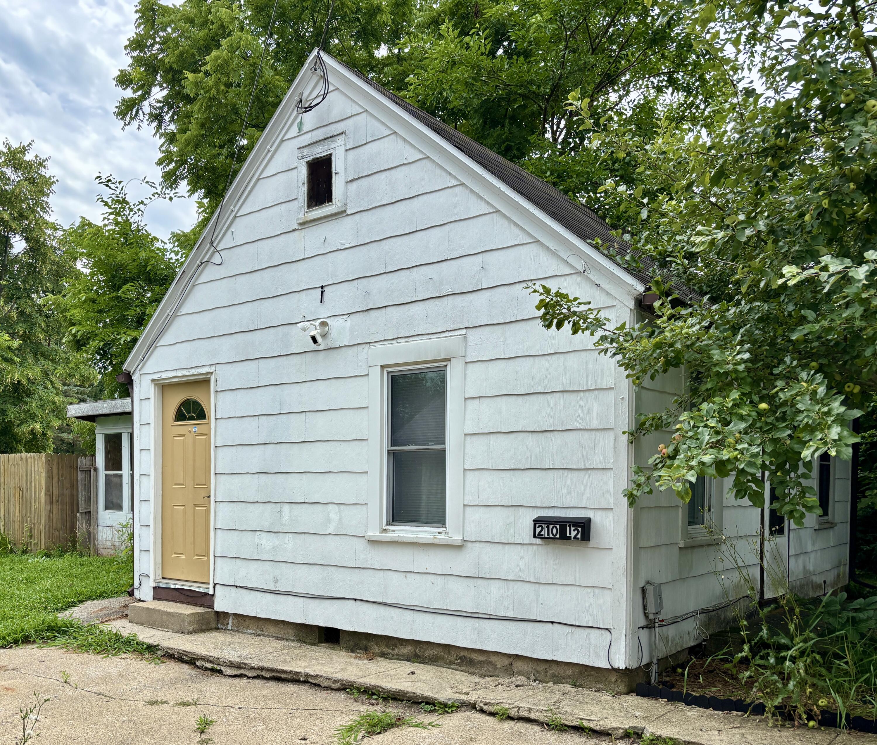 210 E Ash Street Three Oaks MI 49128
