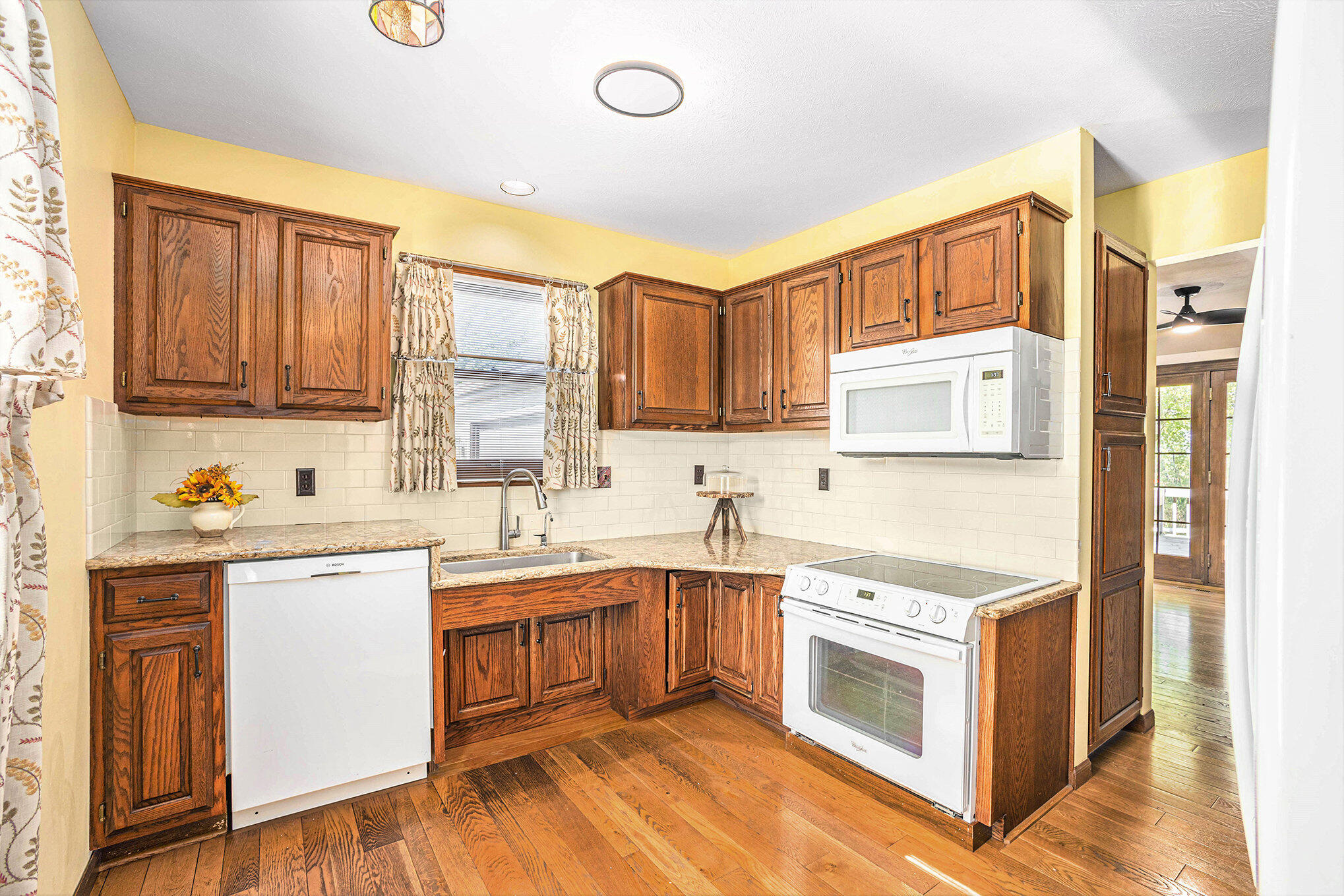 6027 146th Avenue Holland MI 49423