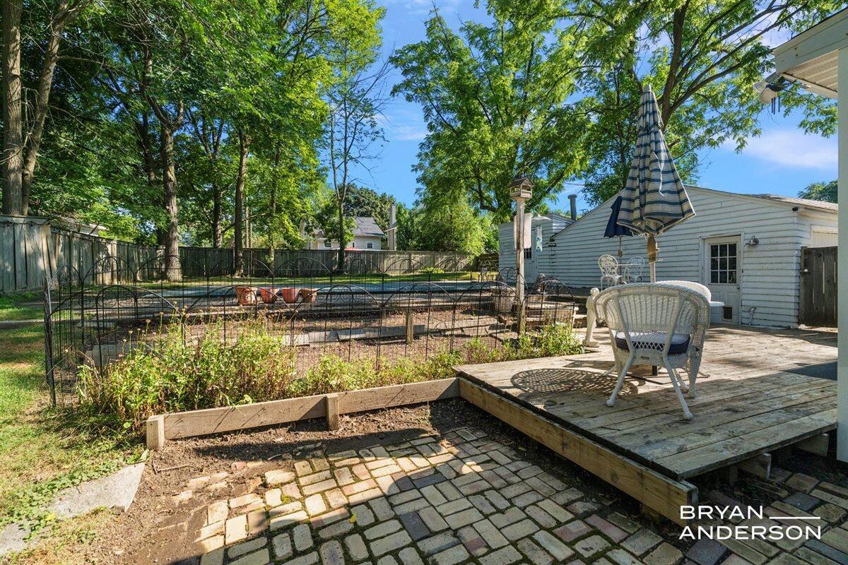 2221 El Dorado Drive SE Grand Rapids MI 49506