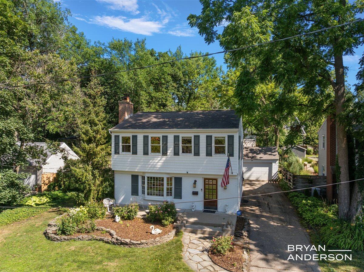 2221 El Dorado Drive SE Grand Rapids MI 49506