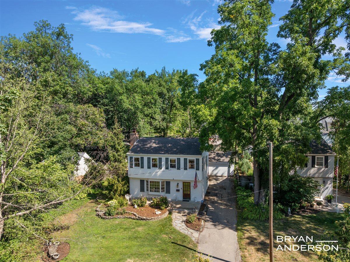 2221 El Dorado Drive SE Grand Rapids MI 49506