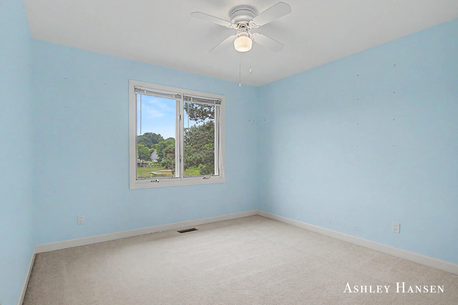 7260 Loma Linda Drive NE Rockford MI 49341