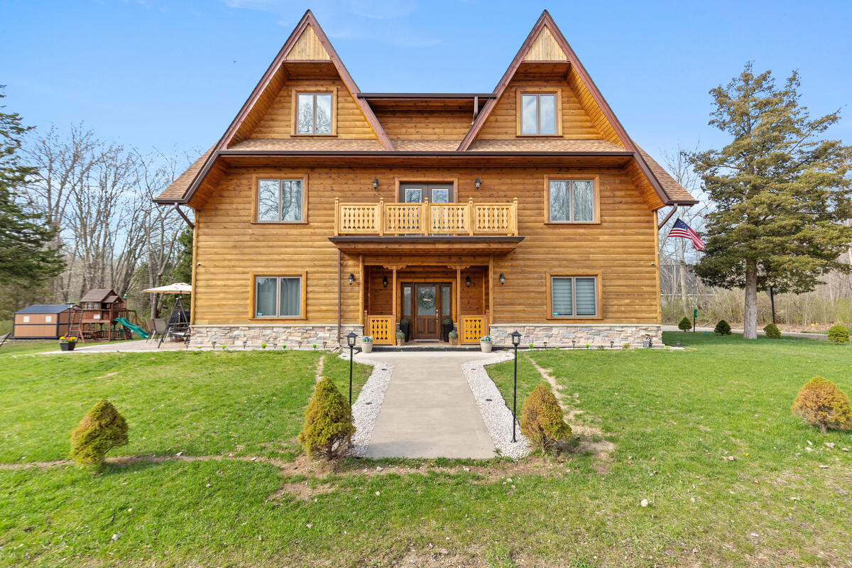79 Pershing Street South Haven MI 49090