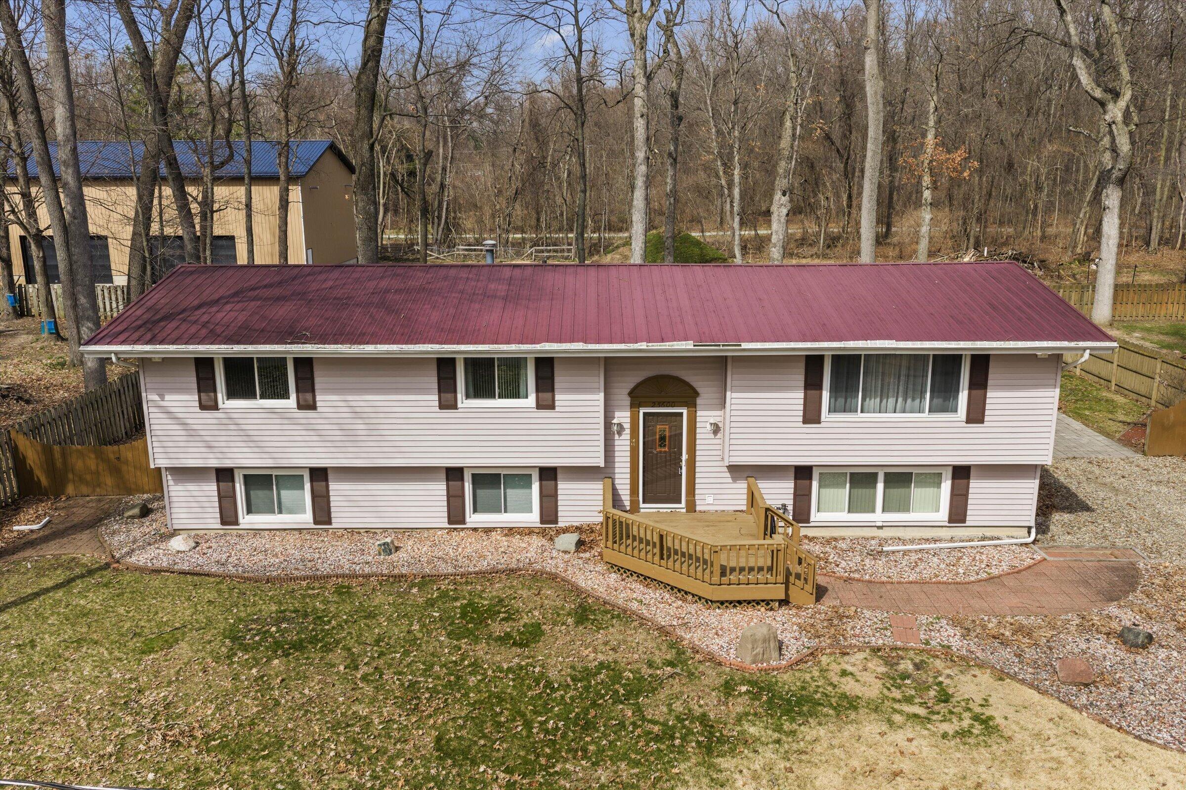 25600 Merle Street Edwardsburg MI 49112