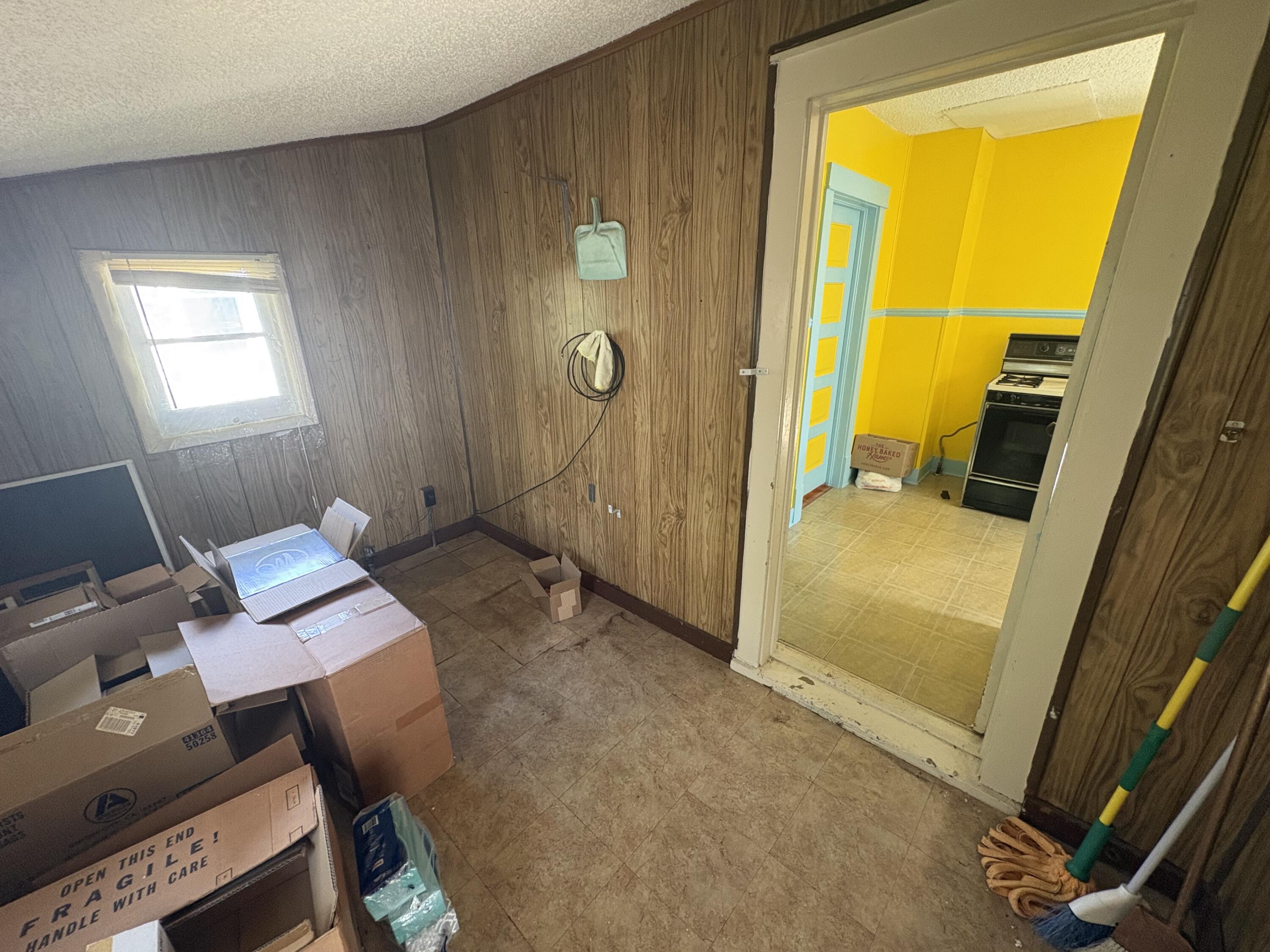 1106 E Laketon Avenue Muskegon MI 49442