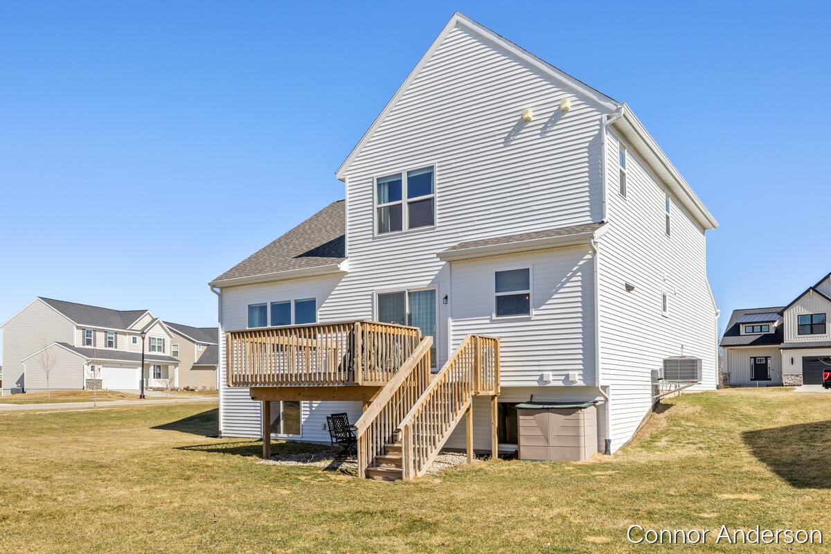 355 Elstar Court NE Rockford MI 49341