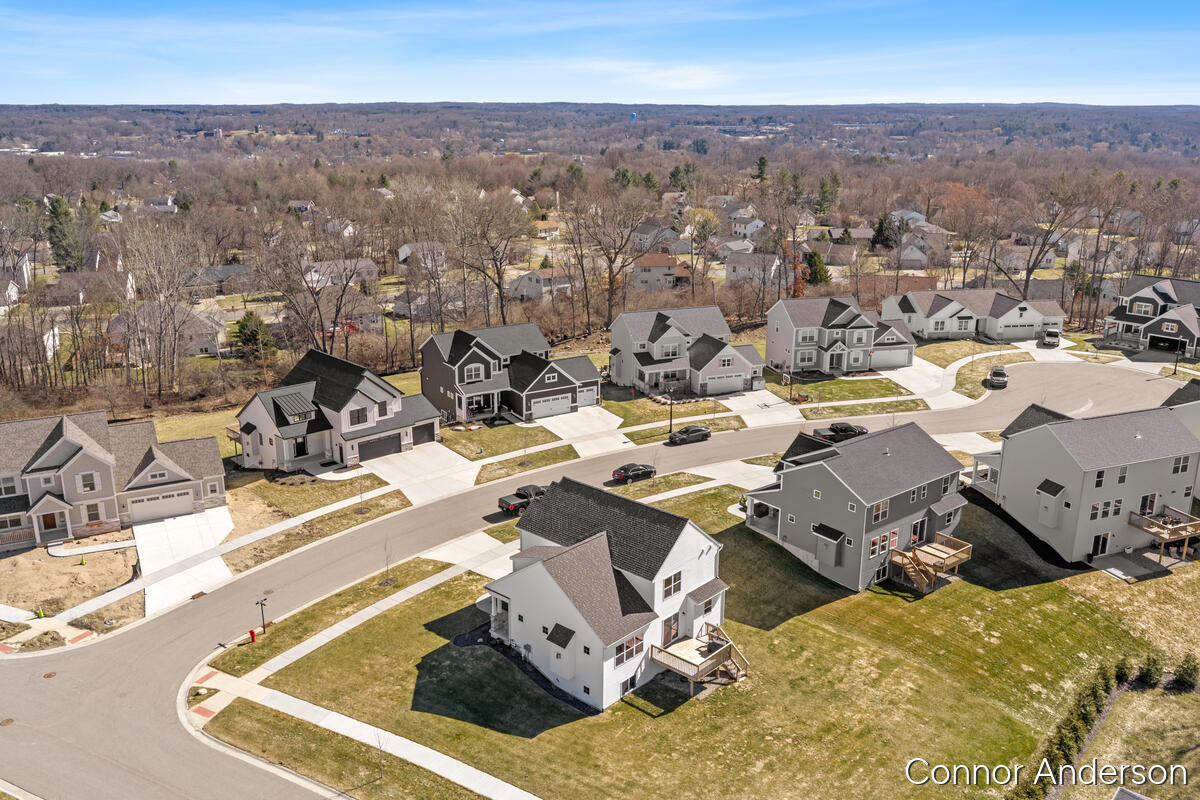 355 Elstar Court NE Rockford MI 49341