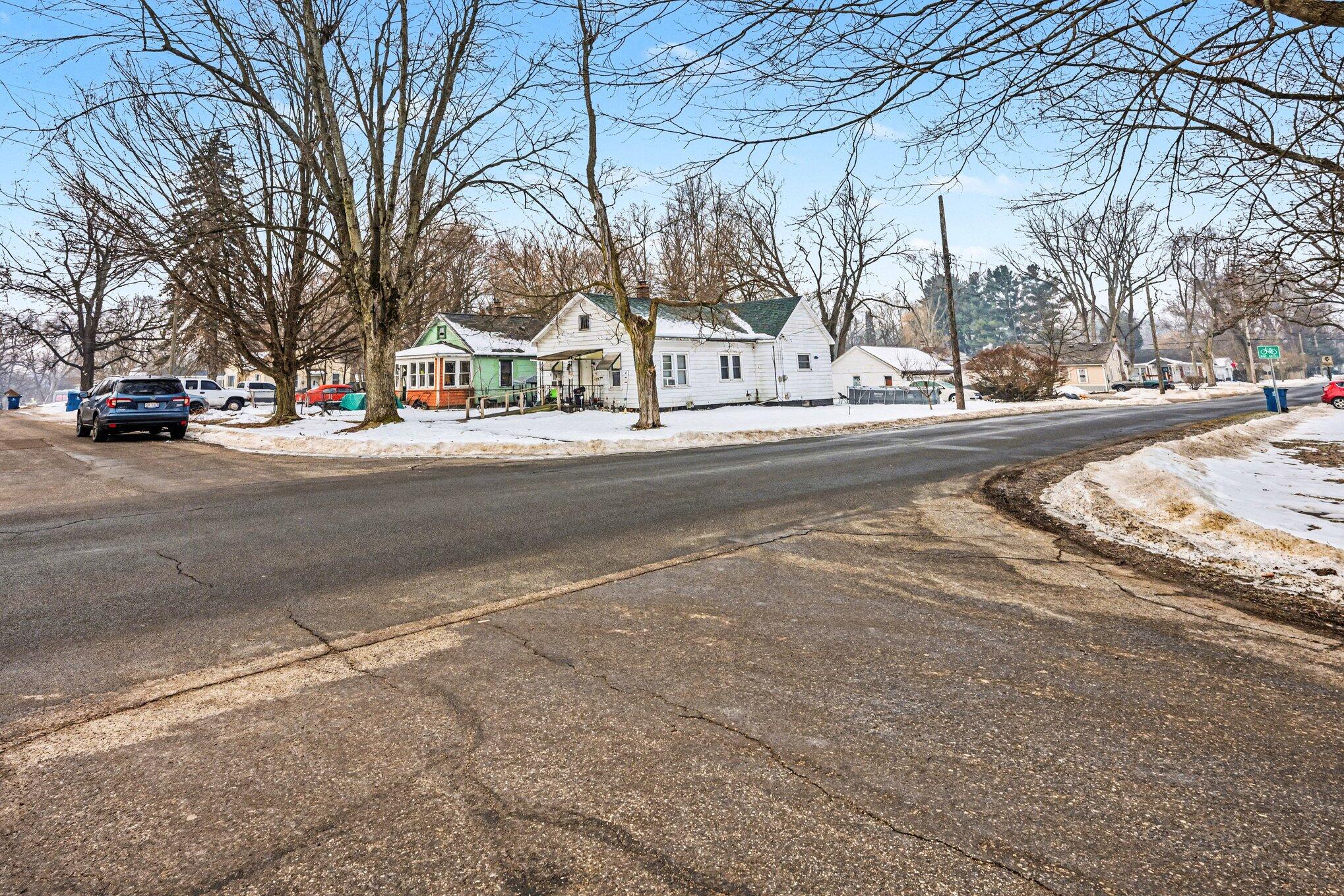 561 Arthur Avenue Kalamazoo MI 49048