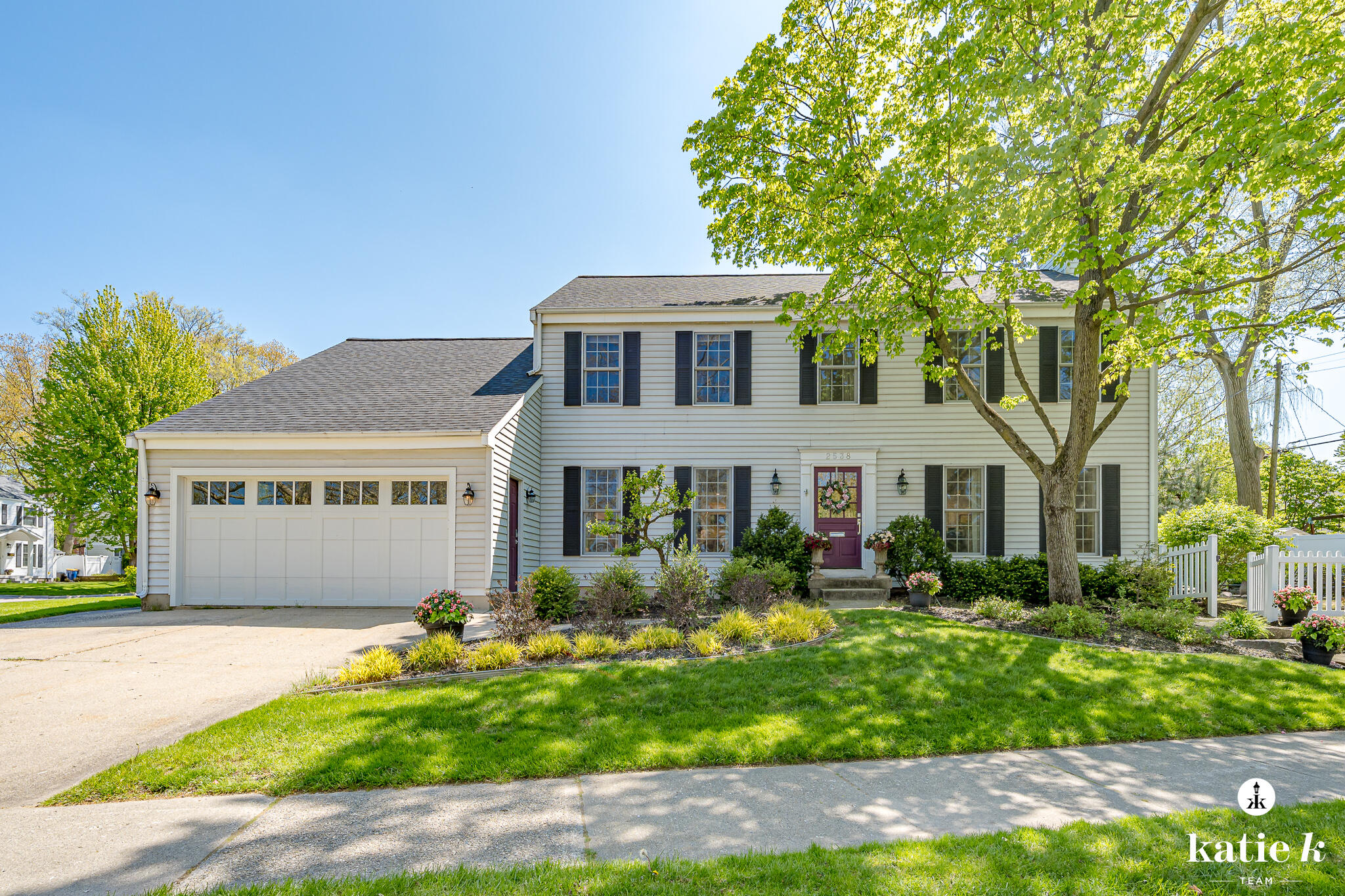 2538 Beechwood Drive SE East Grand Rapids MI 49506