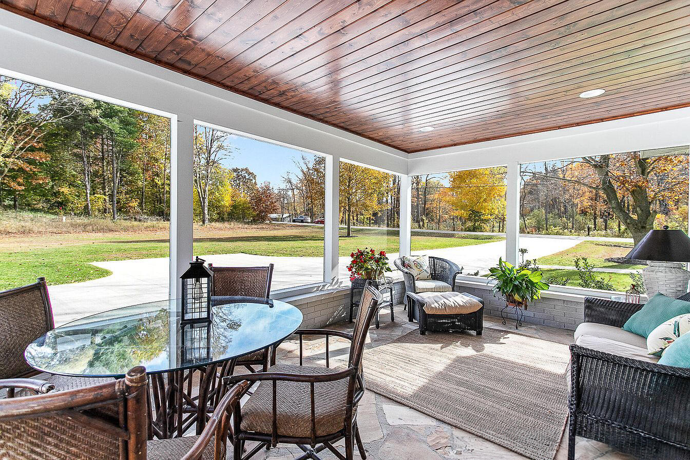 6541 145th Avenue Holland MI 49423