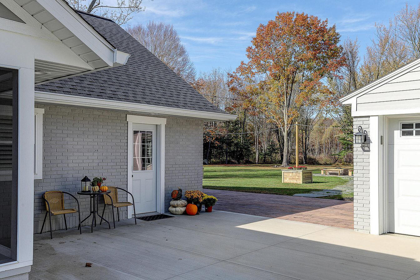 6541 145th Avenue Holland MI 49423