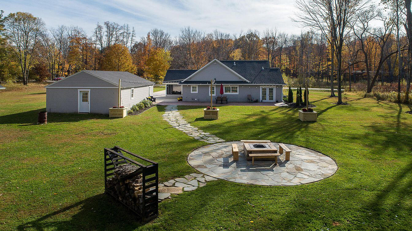 6541 145th Avenue Holland MI 49423