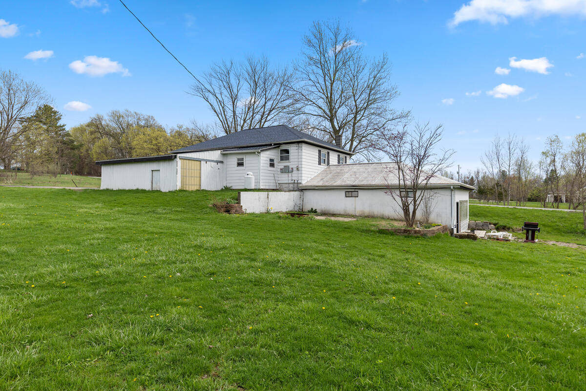 3479 Dumont Road Allegan MI 49010