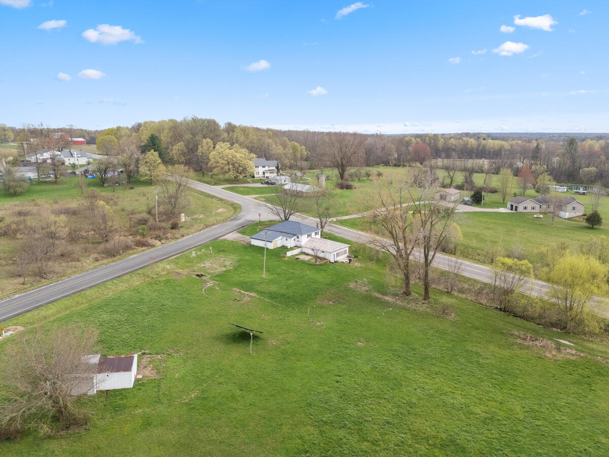 3479 Dumont Road Allegan MI 49010