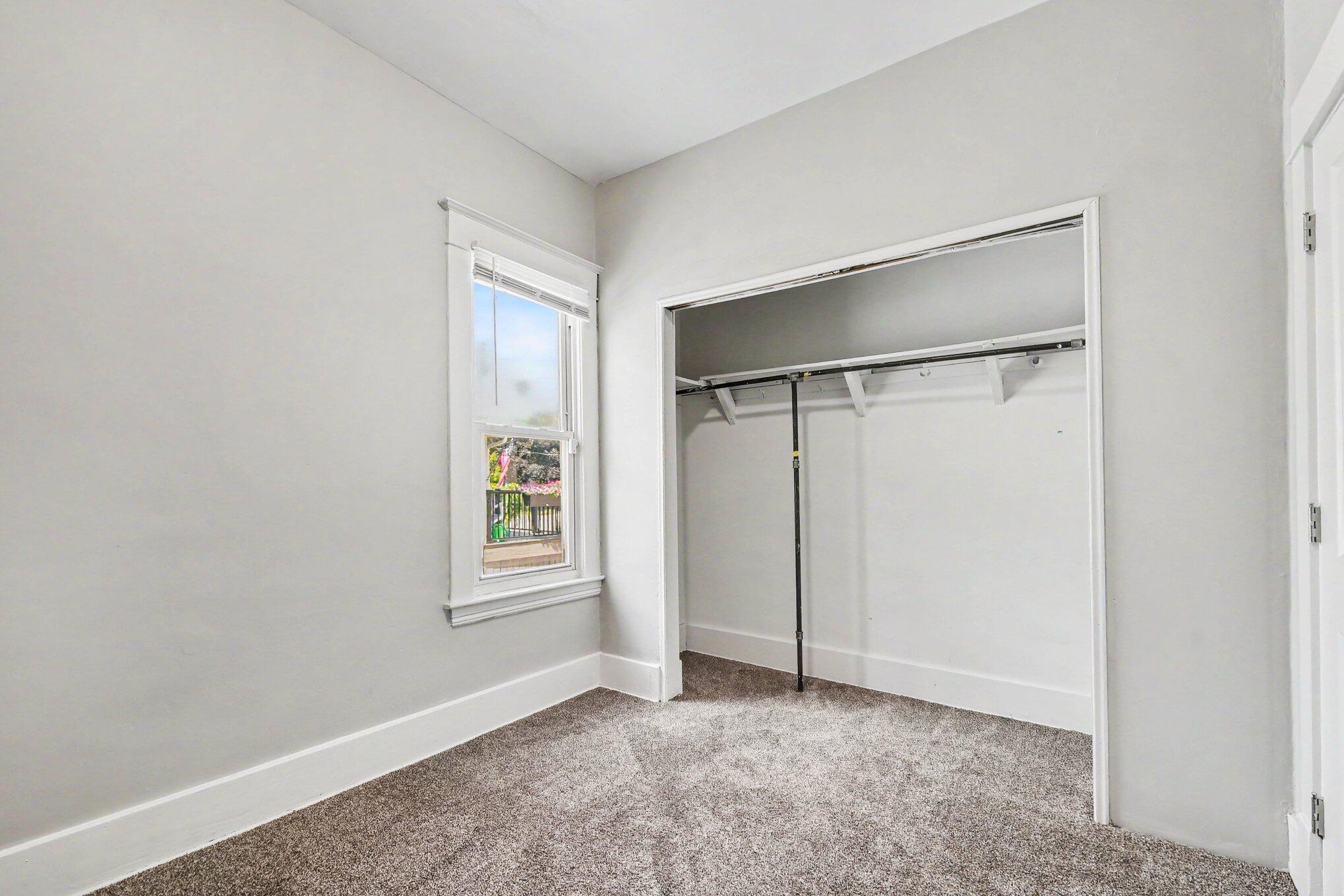2041 Edgewood Avenue NE Grand Rapids MI 49505