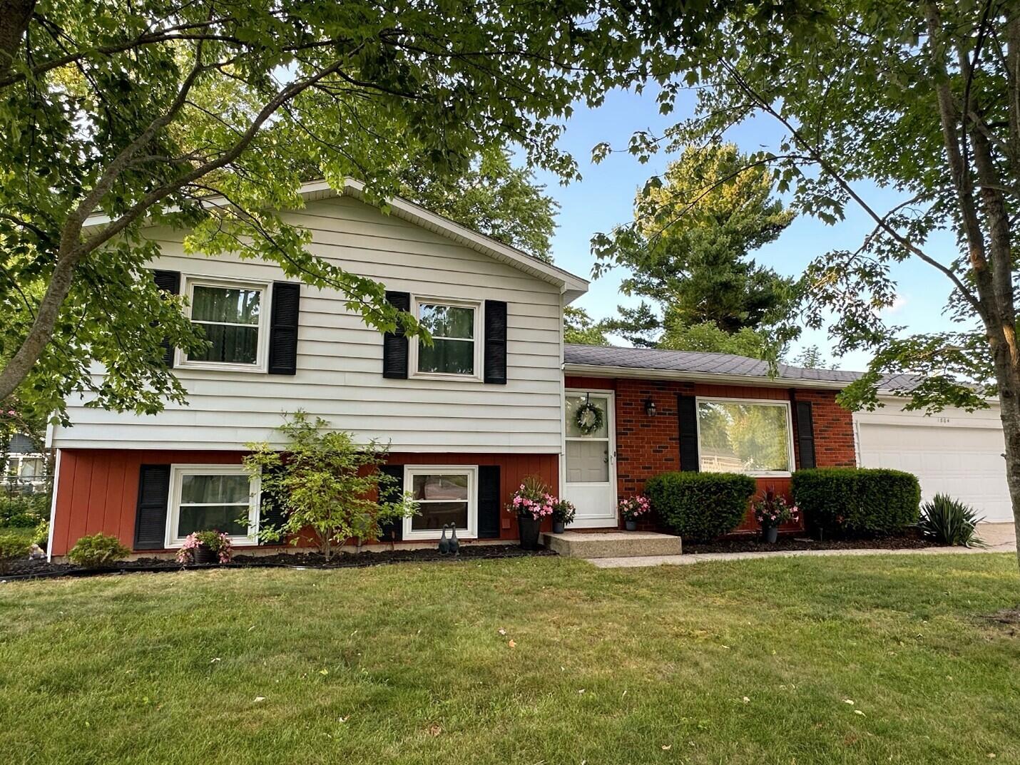 1804 Carlsbrook Lane Portage MI 49024