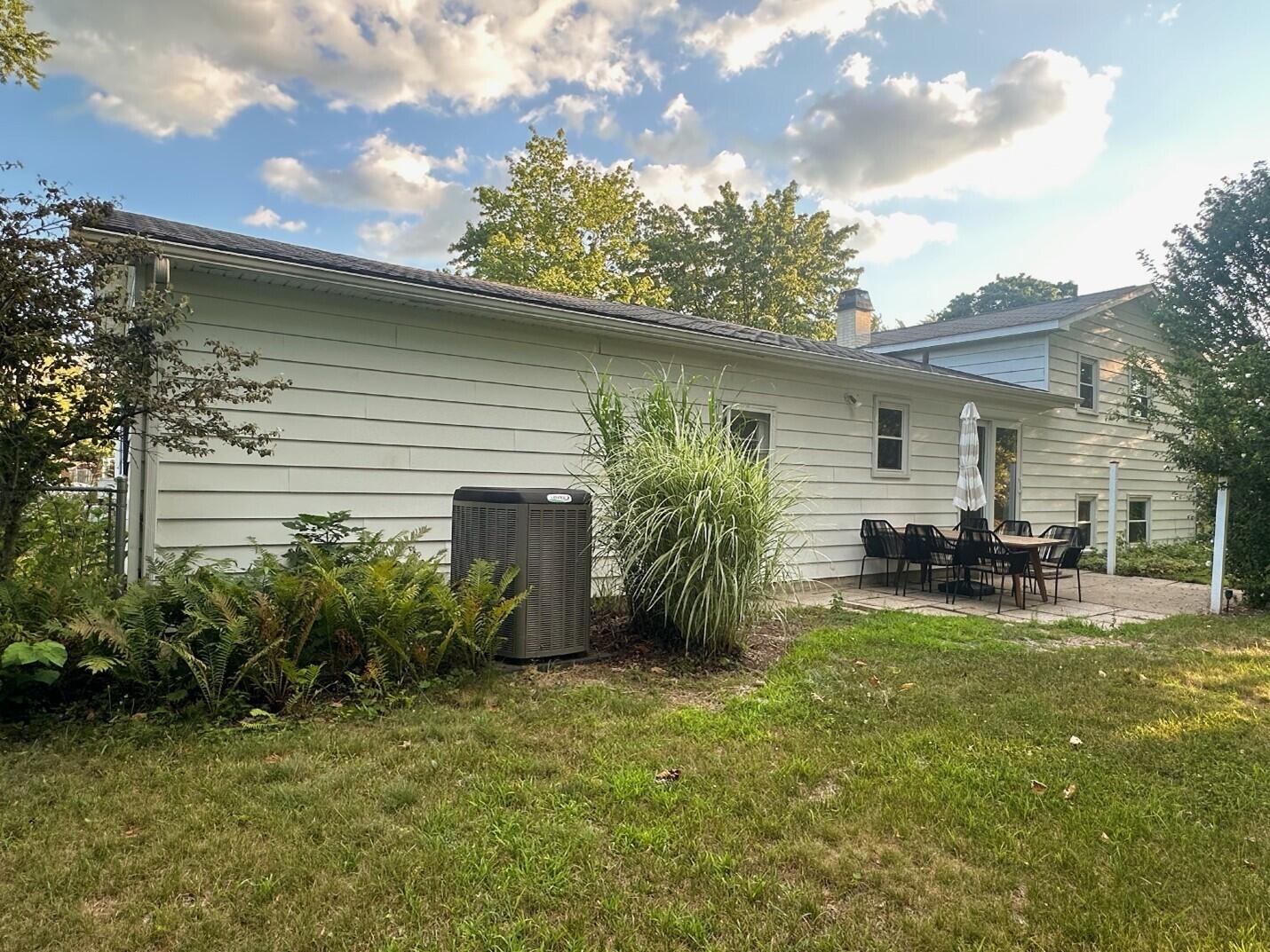 1804 Carlsbrook Lane Portage MI 49024