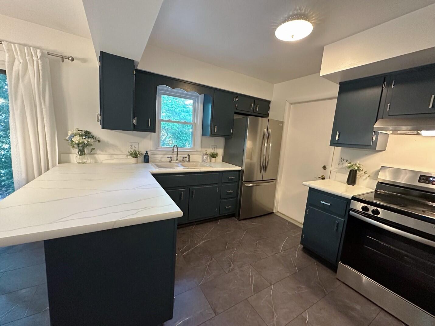 1804 Carlsbrook Lane Portage MI 49024