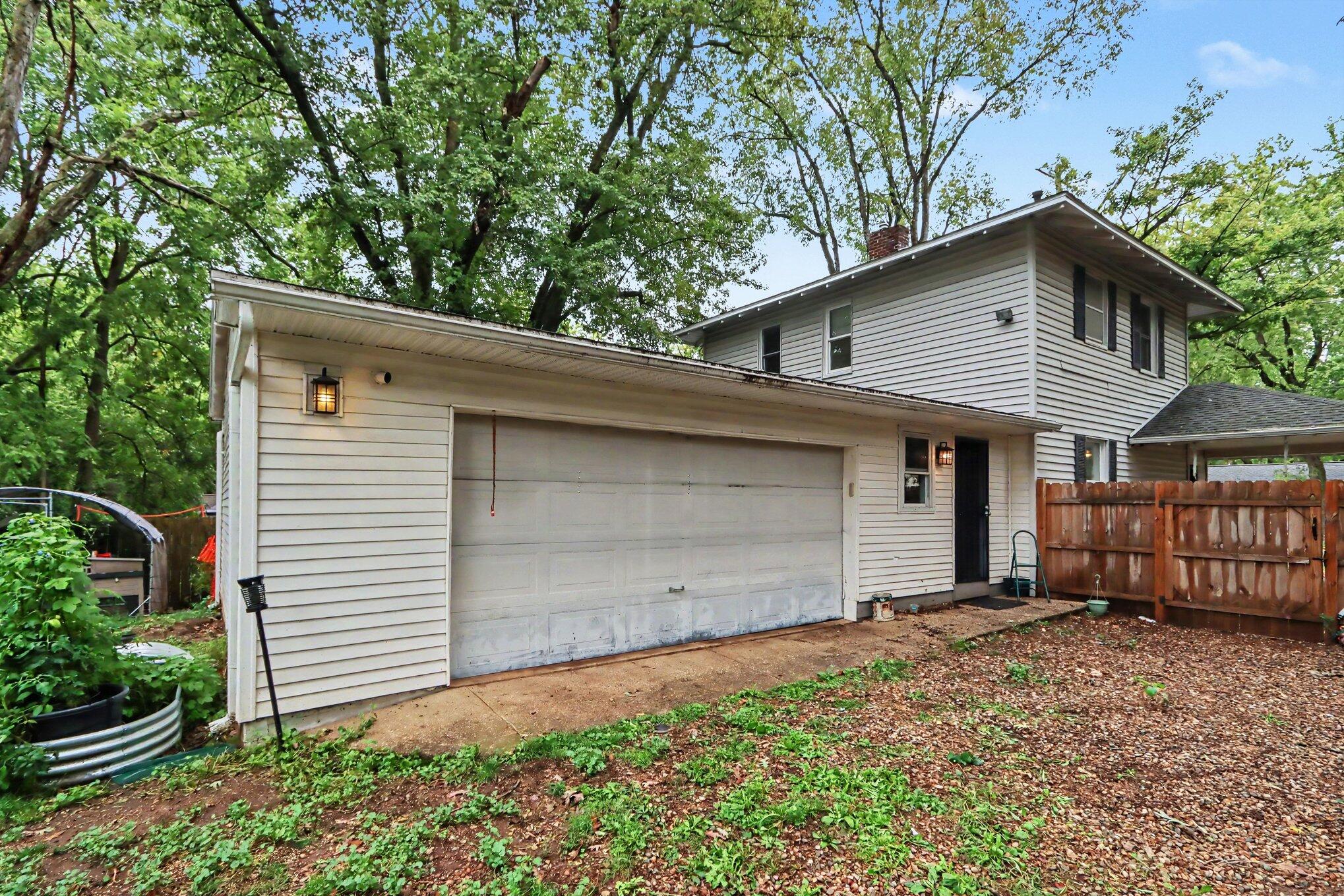 1417 Stamford Avenue Kalamazoo MI 49048