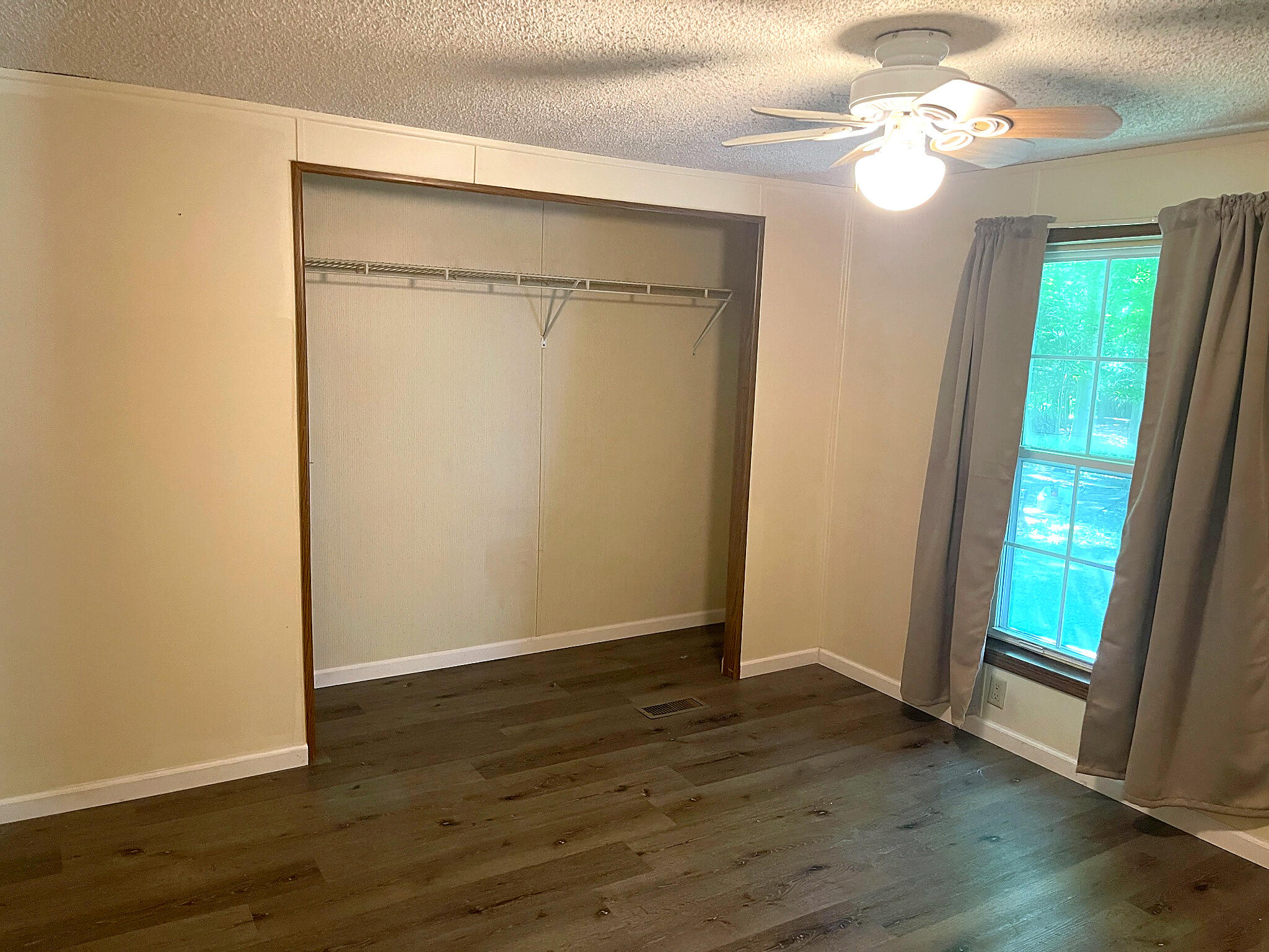 5809 Barnhart Road Ludington MI 49431