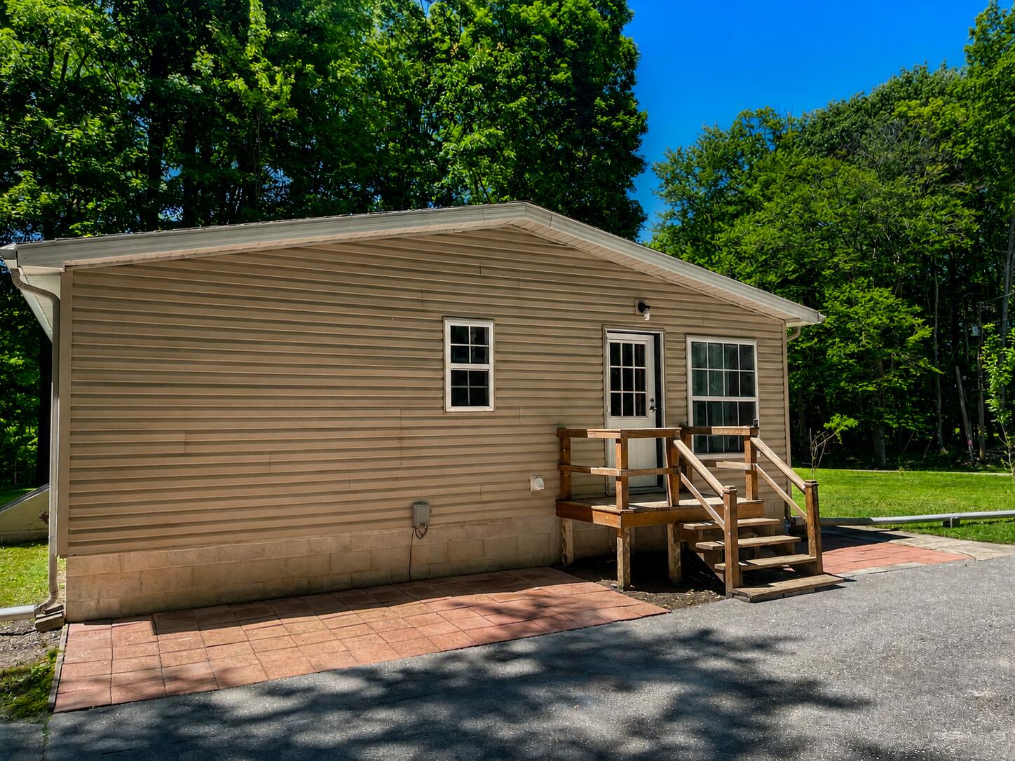 5809 Barnhart Road Ludington MI 49431