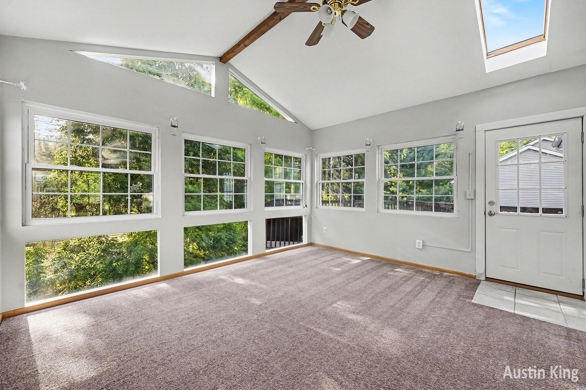 1350 Trailside Court NW Grand Rapids MI 49504