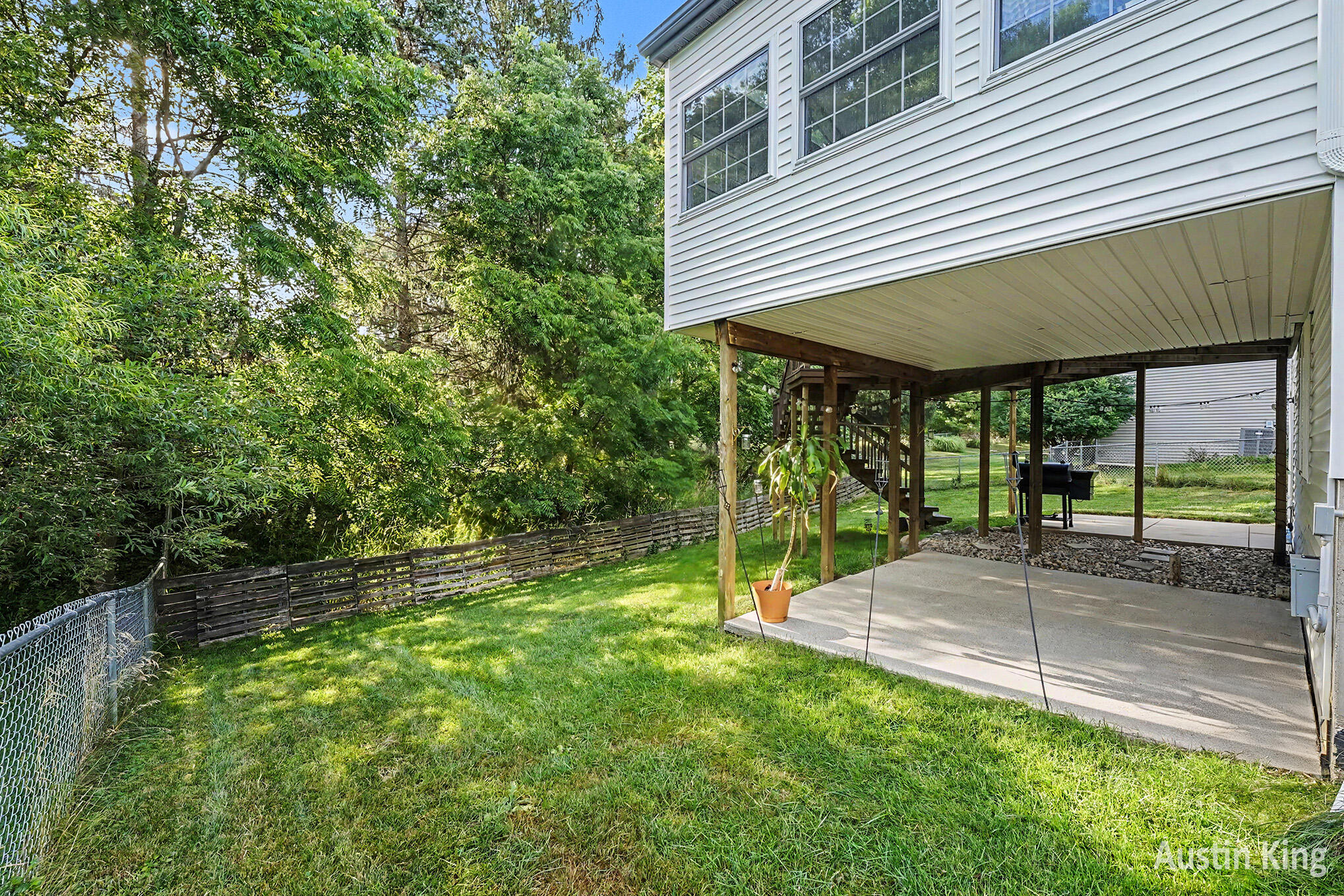 1350 Trailside Court NW Grand Rapids MI 49504