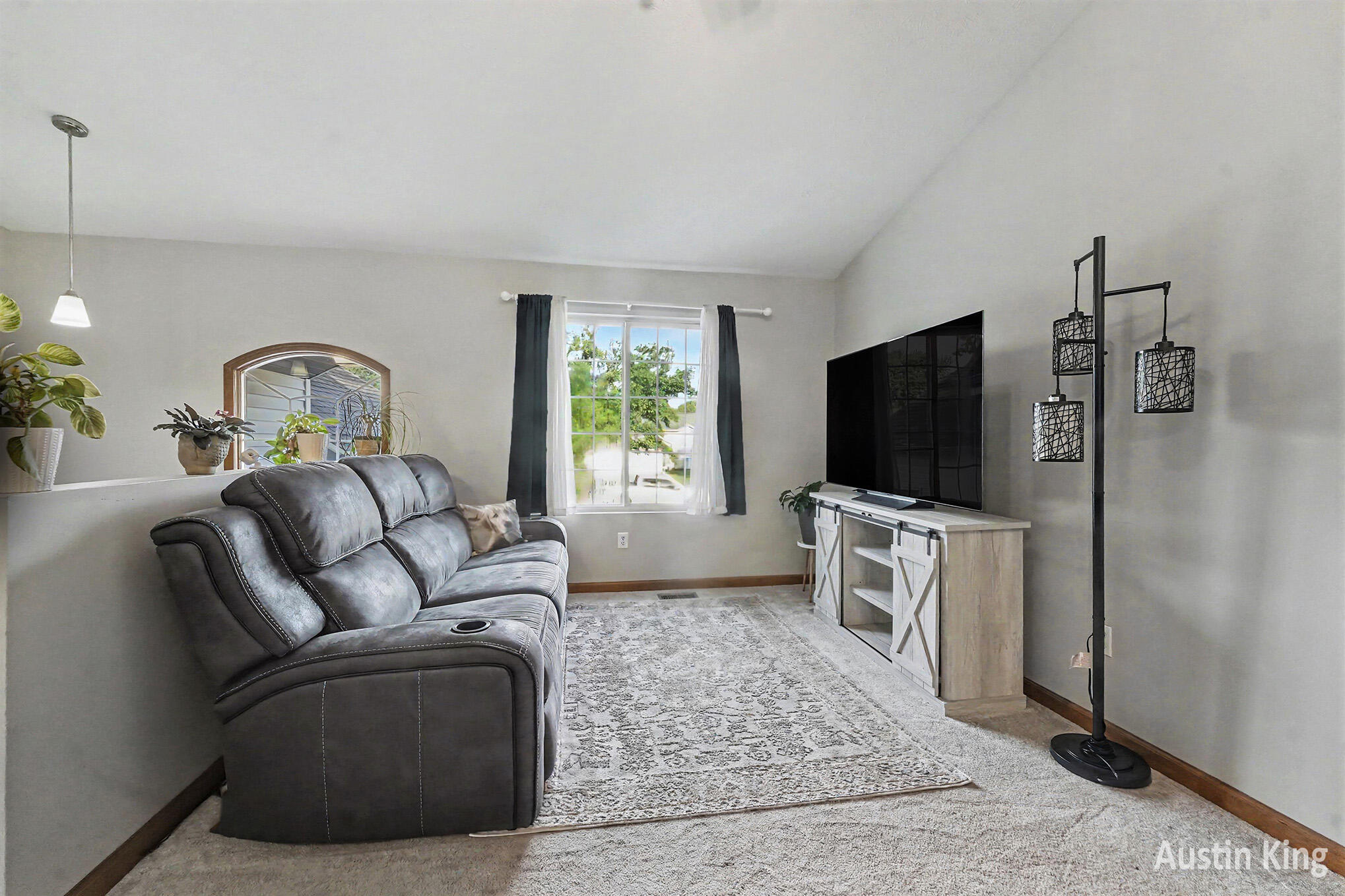 1350 Trailside Court NW Grand Rapids MI 49504