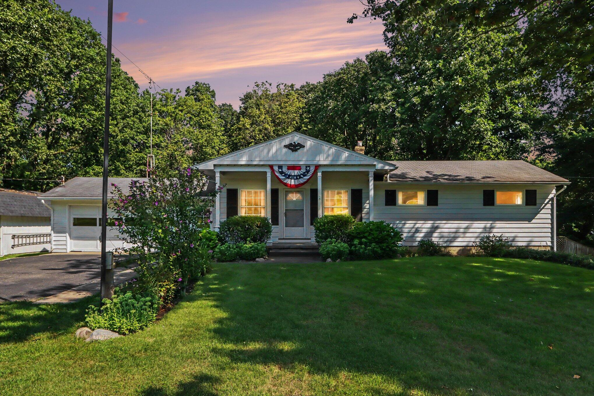 1830 River Street Kalamazoo MI 49048