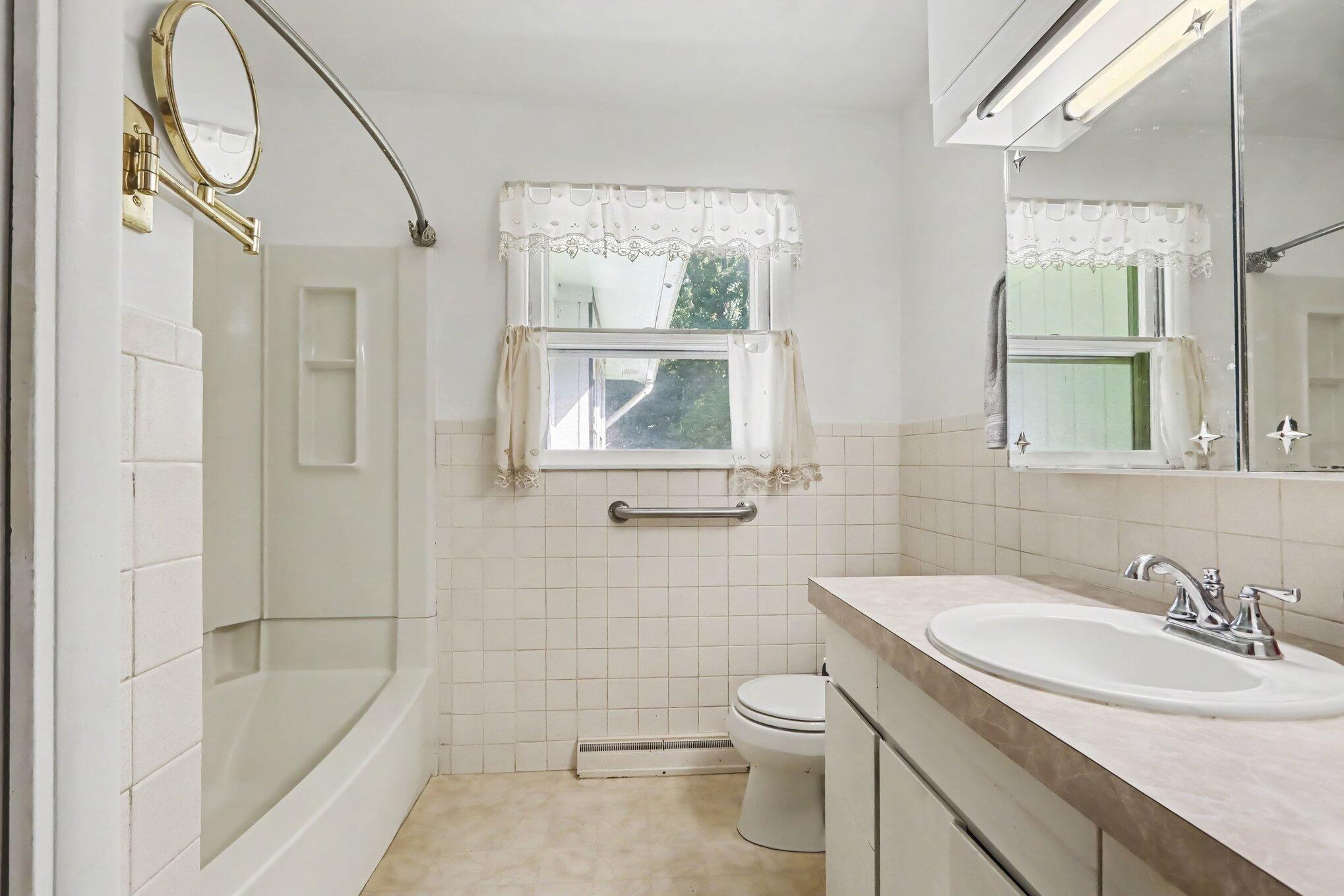 1830 River Street Kalamazoo MI 49048