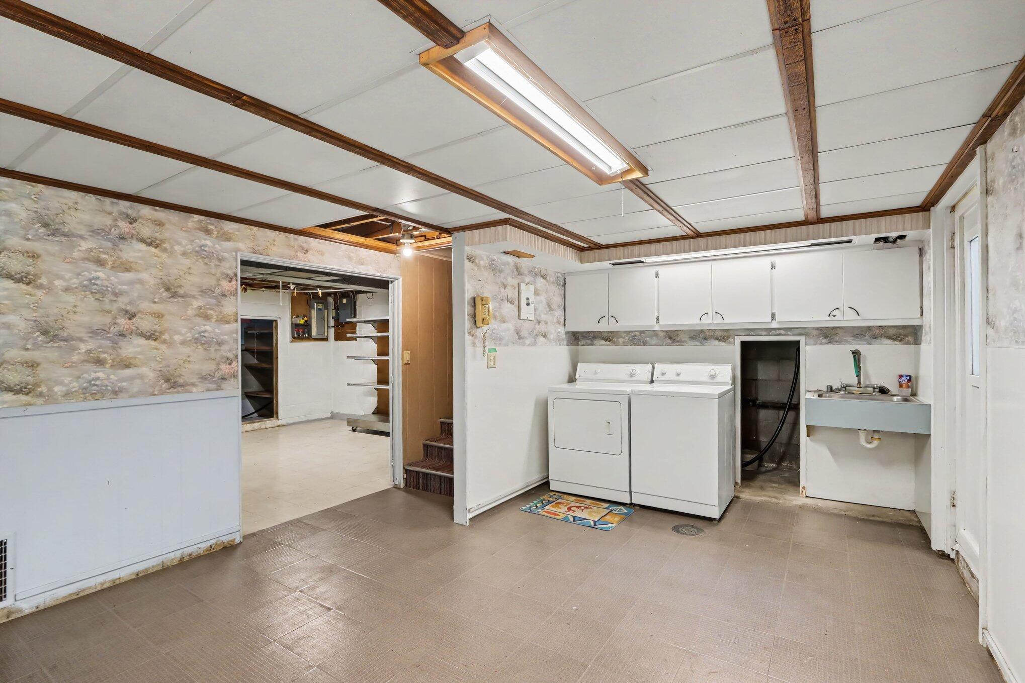 1830 River Street Kalamazoo MI 49048