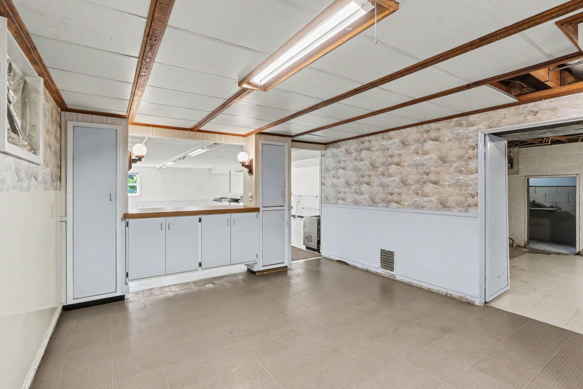 1830 River Street Kalamazoo MI 49048