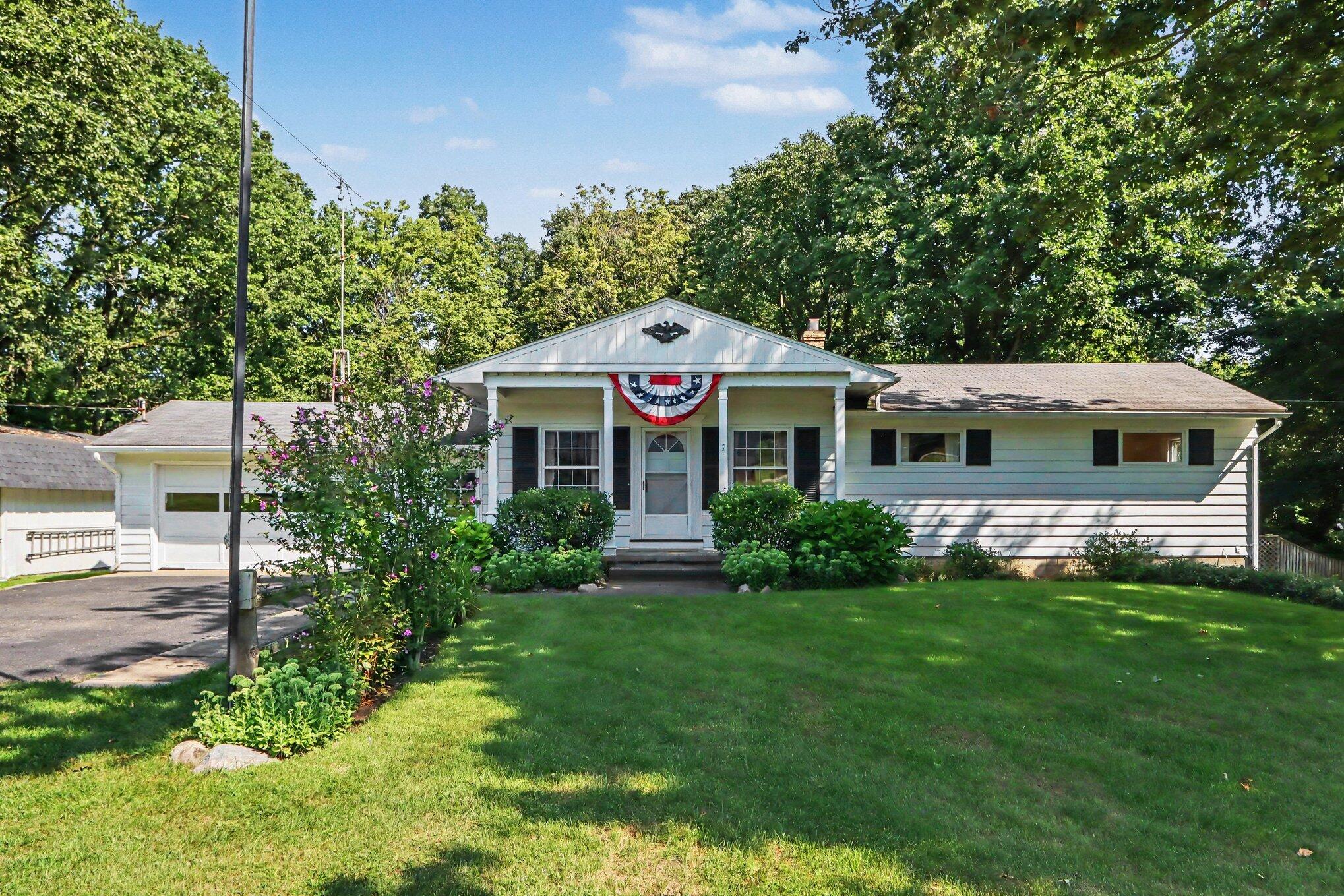 1830 River Street Kalamazoo MI 49048