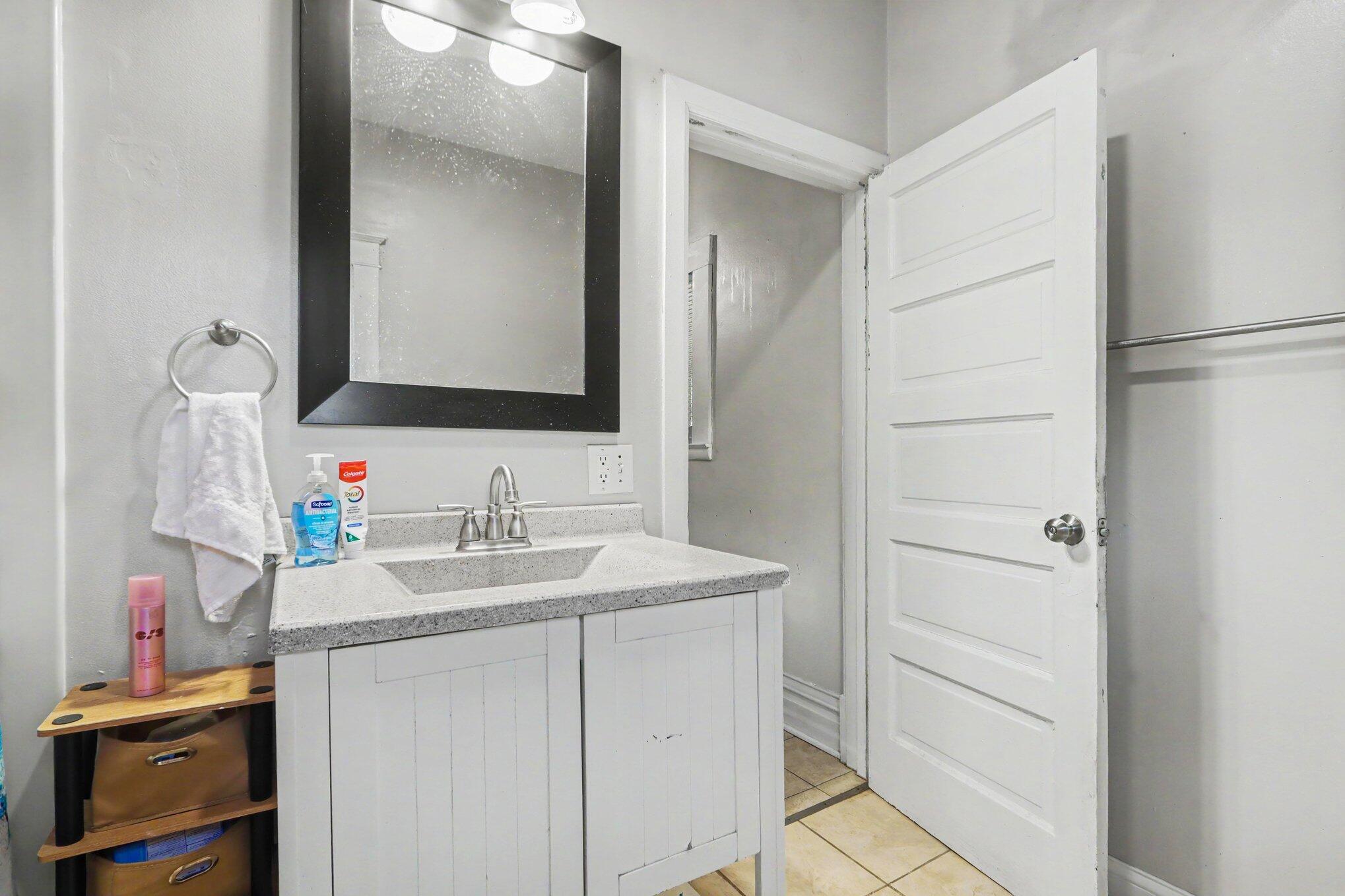 521 Gayle Avenue Kalamazoo MI 49048