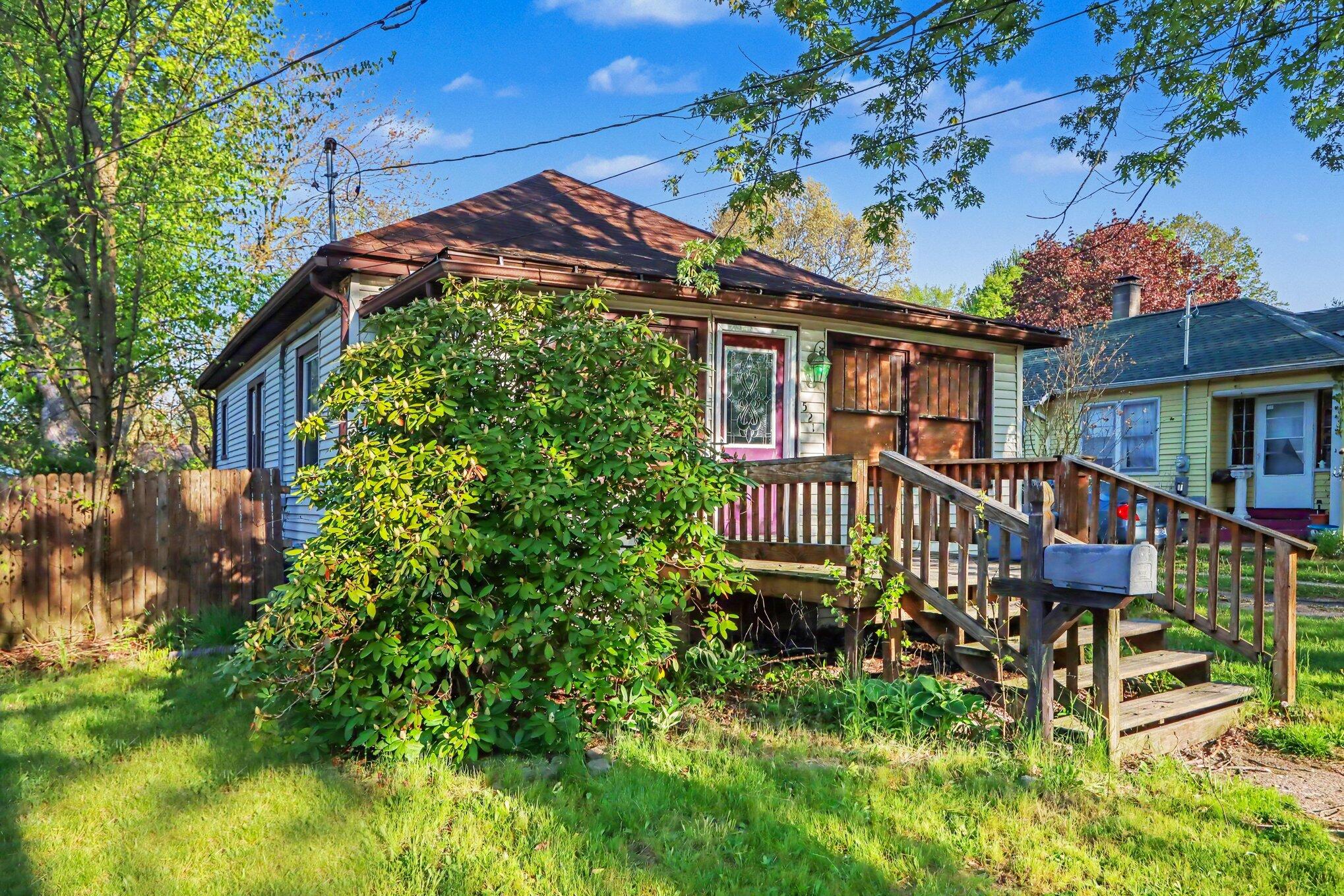 521 Gayle Avenue Kalamazoo MI 49048