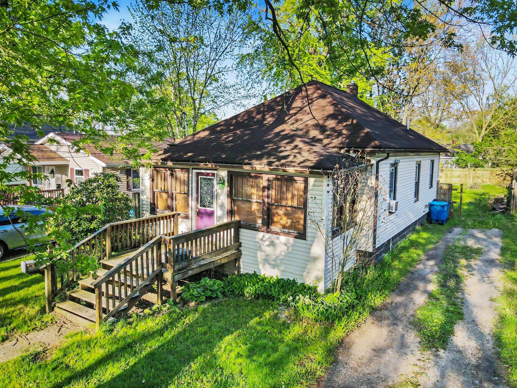 521 Gayle Avenue Kalamazoo MI 49048