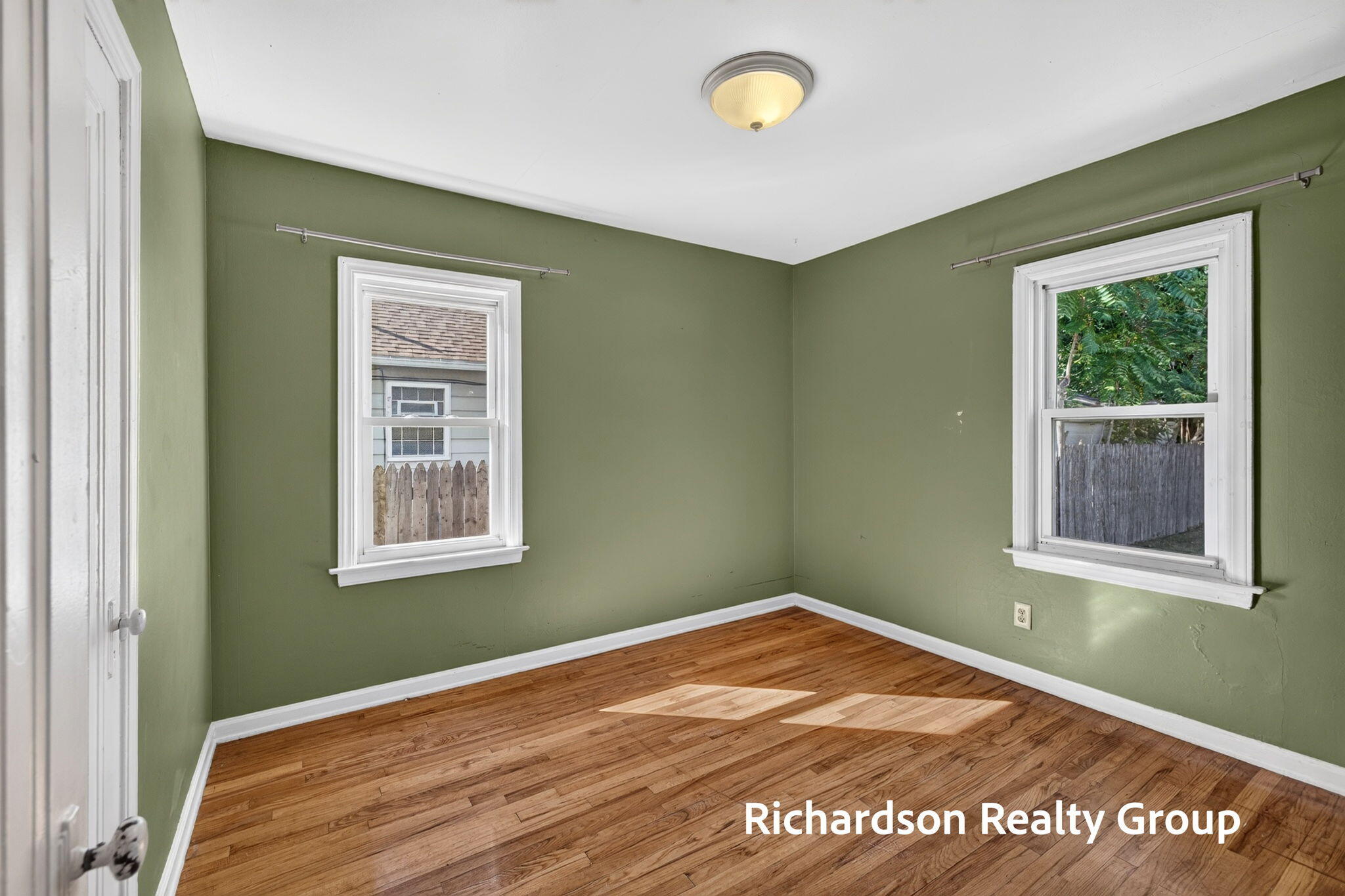1055 NE Crescent Street NE Grand Rapids MI 49503