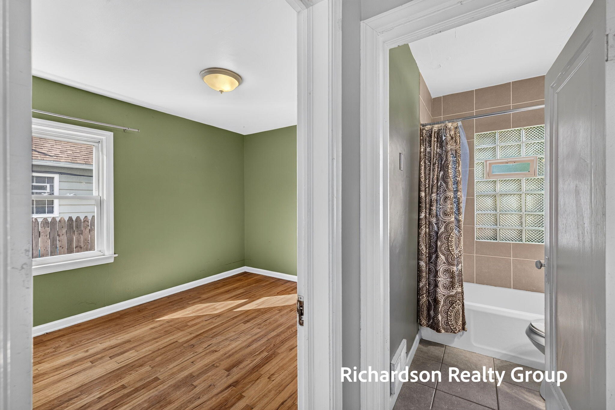 1055 NE Crescent Street NE Grand Rapids MI 49503